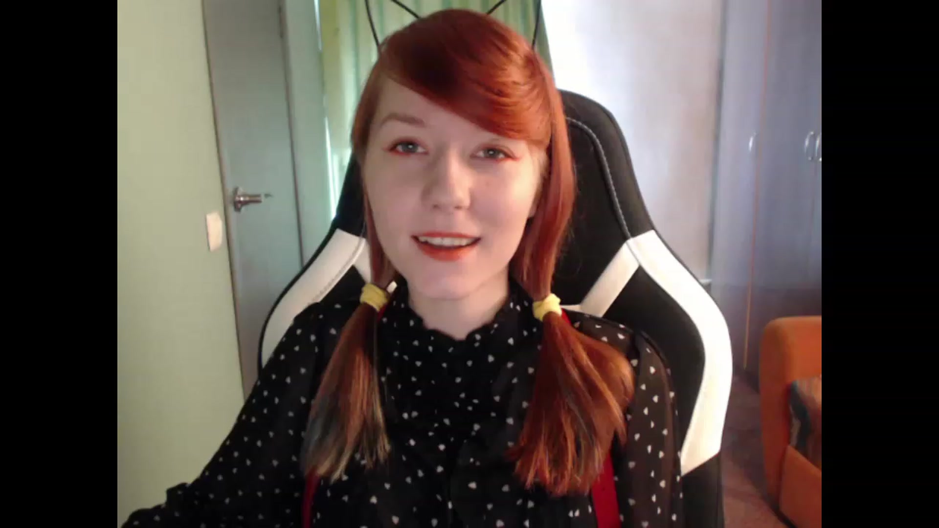 Gallery image thumbnail from NikiFoks18's myfreecams stream on, 08/27/2023, 06:25 image 7 of 20