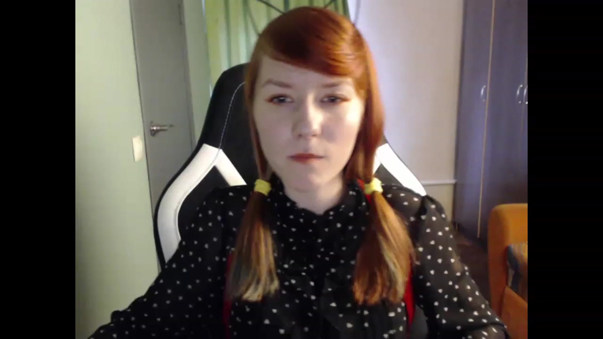 Gallery image thumbnail from NikiFoks18's myfreecams stream on, 08/27/2023, 08:34 image 17 of 20