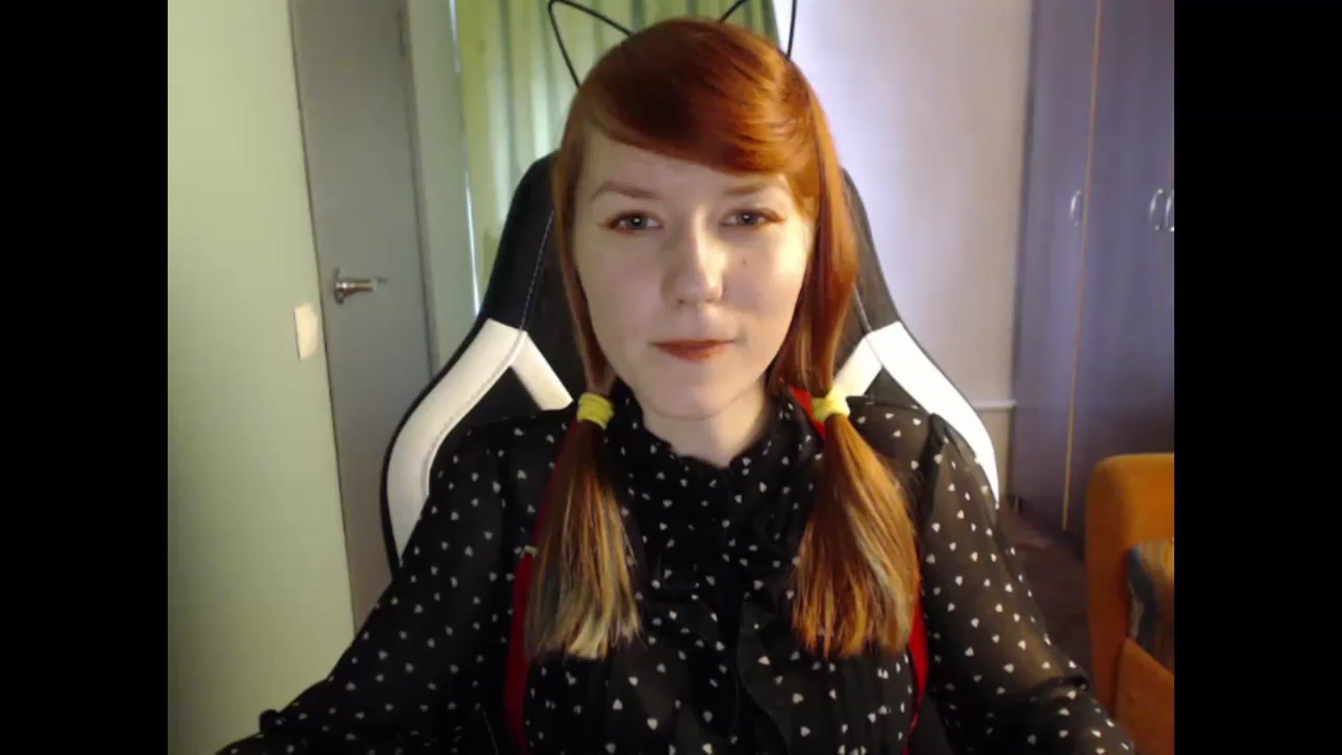 Gallery image thumbnail from NikiFoks18's myfreecams stream on, 08/27/2023, 08:34 image 2 of 20