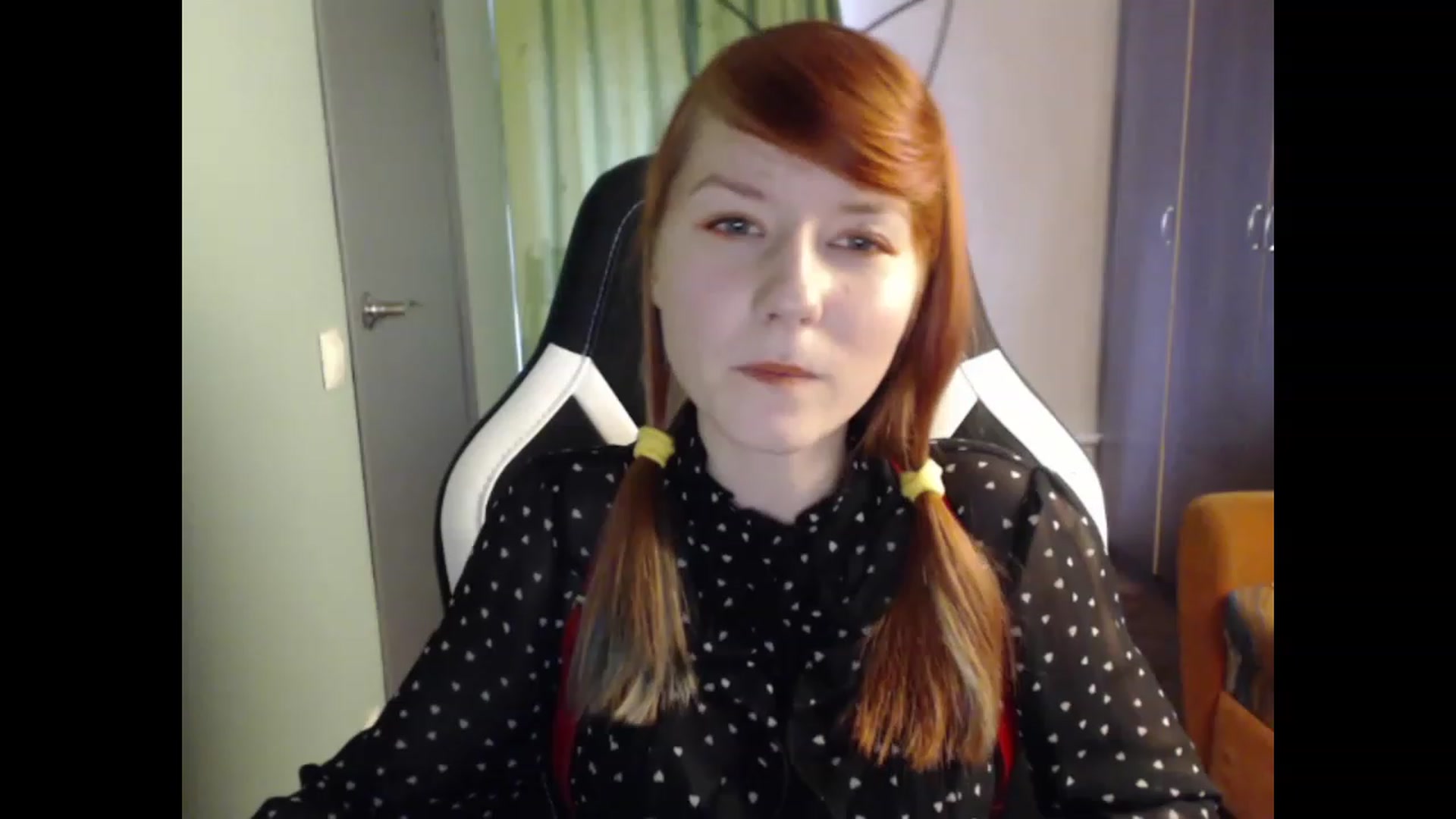 Gallery image thumbnail from NikiFoks18's myfreecams stream on, 08/27/2023, 08:34 image 18 of 20
