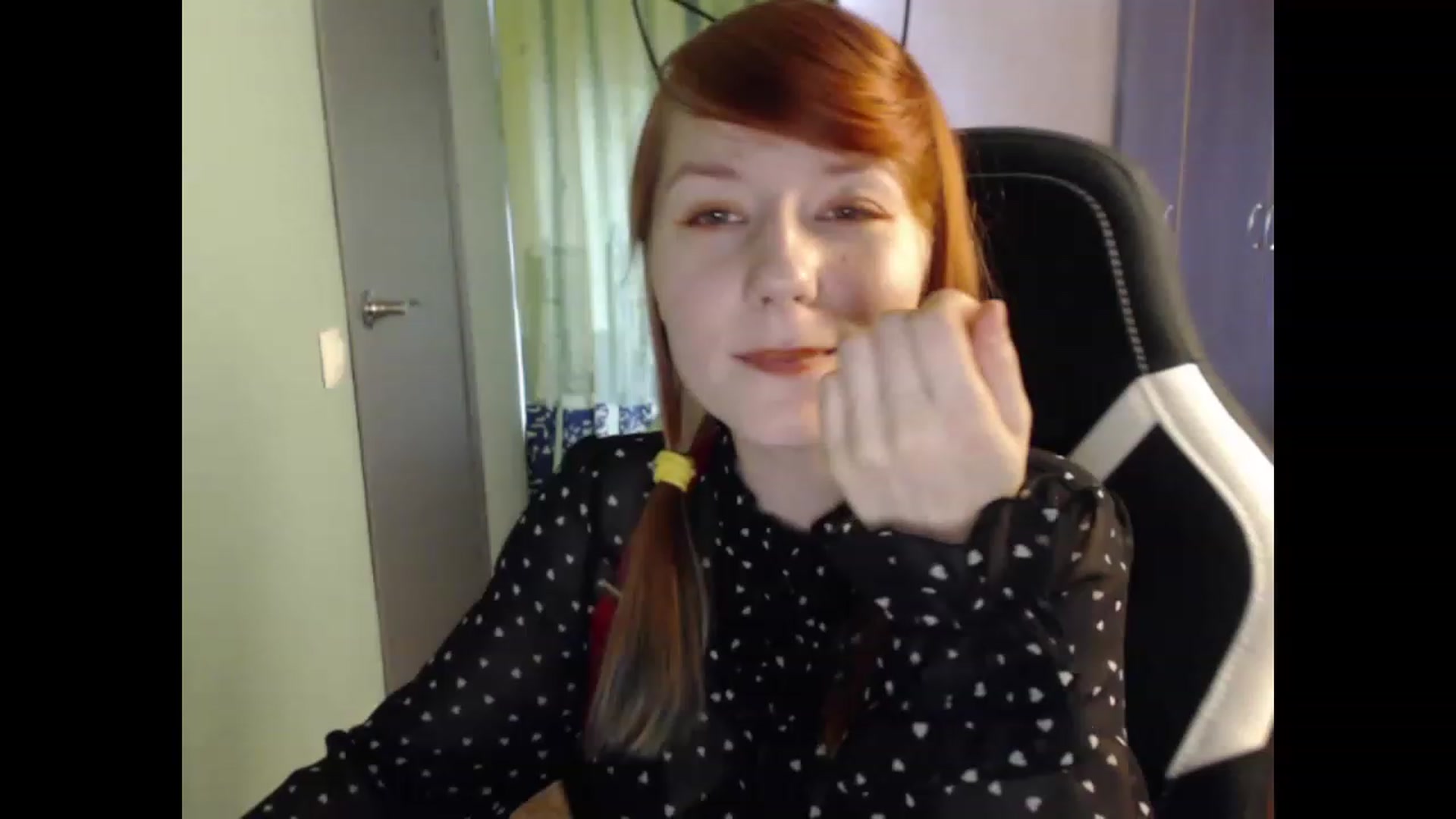 Gallery image thumbnail from NikiFoks18's myfreecams stream on, 08/27/2023, 08:34 image 7 of 20