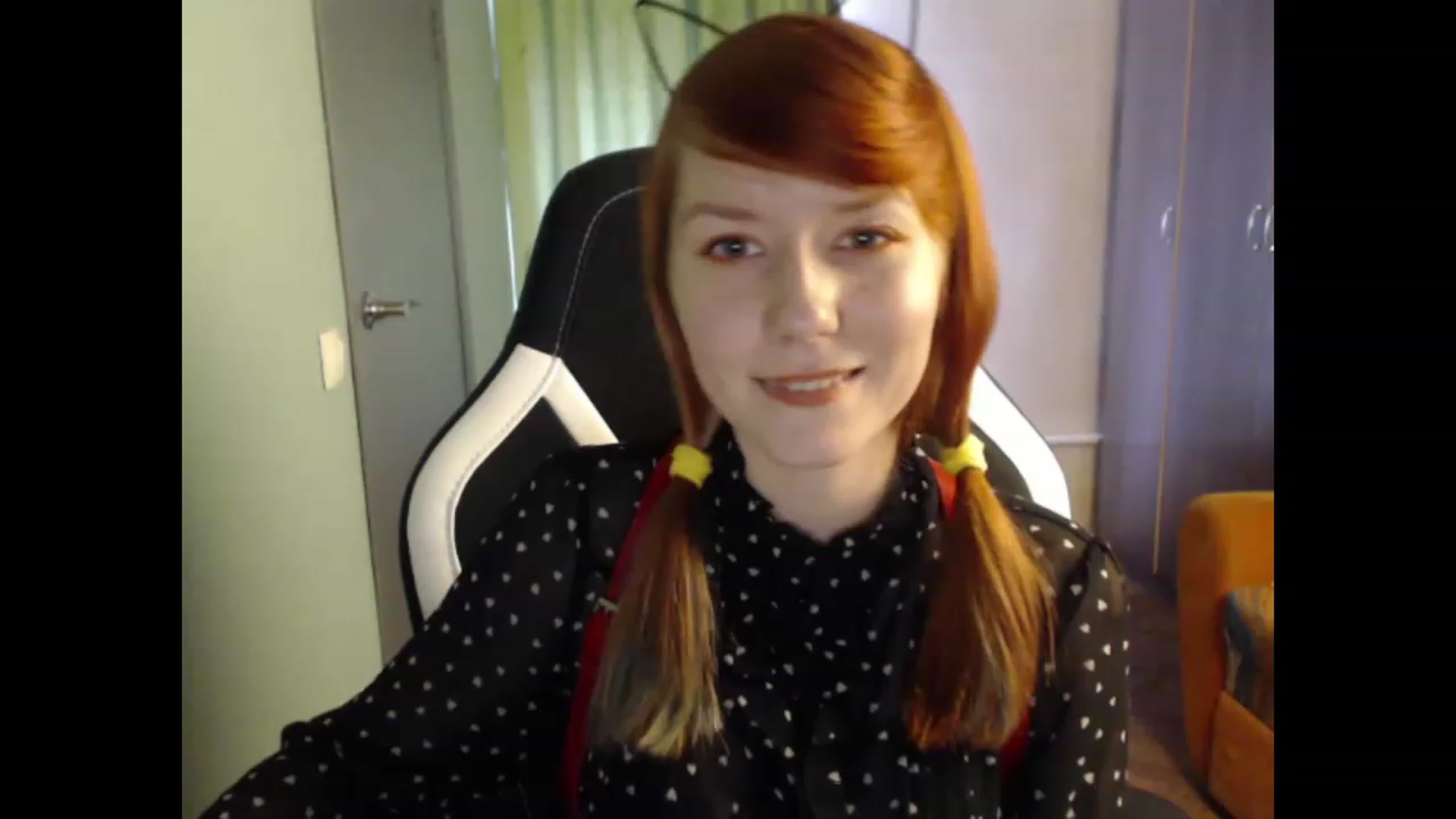 Gallery image thumbnail from NikiFoks18's myfreecams stream on, 08/27/2023, 09:07 image 13 of 20