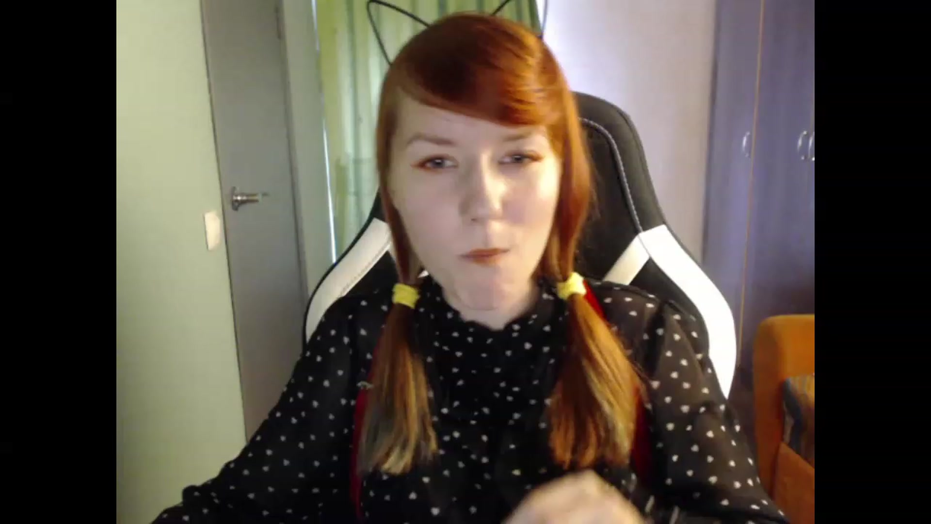 Gallery image thumbnail from NikiFoks18's myfreecams stream on, 08/27/2023, 09:07 image 1 of 20