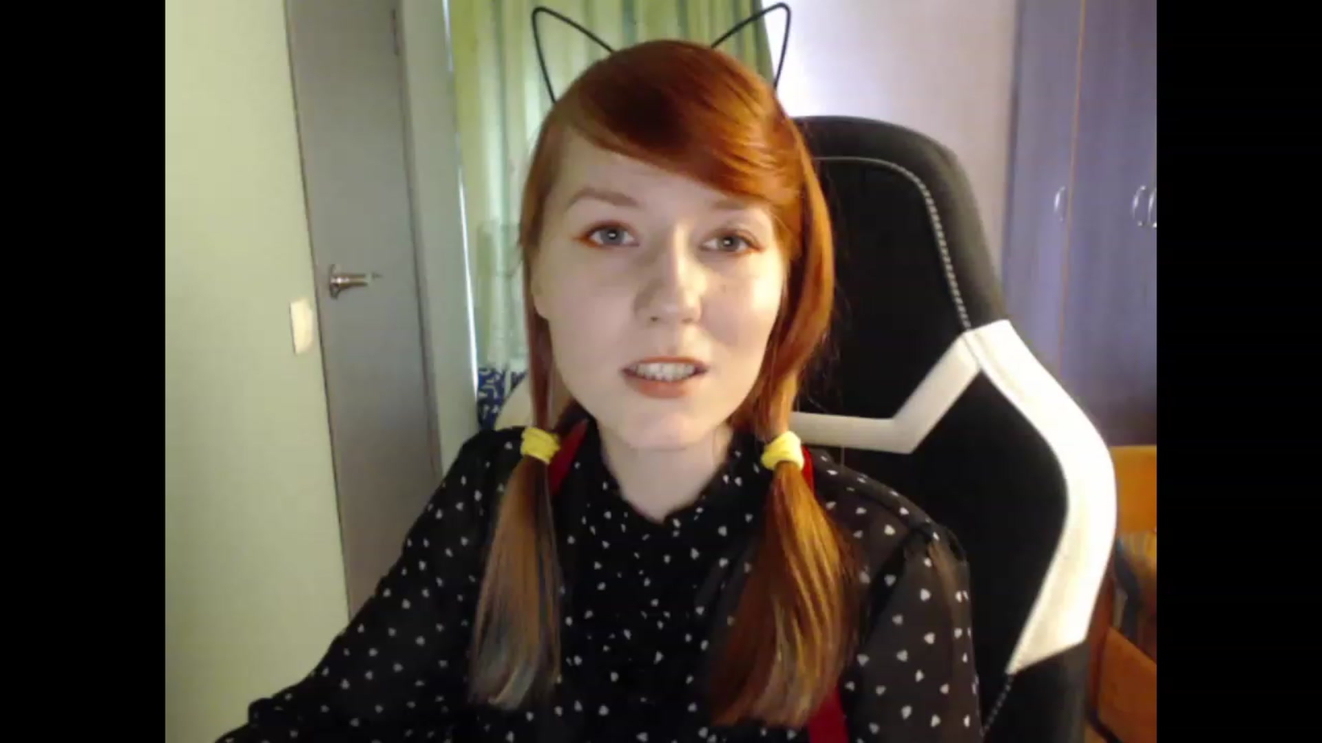 Gallery image thumbnail from NikiFoks18's myfreecams stream on, 08/27/2023, 09:07 image 16 of 20
