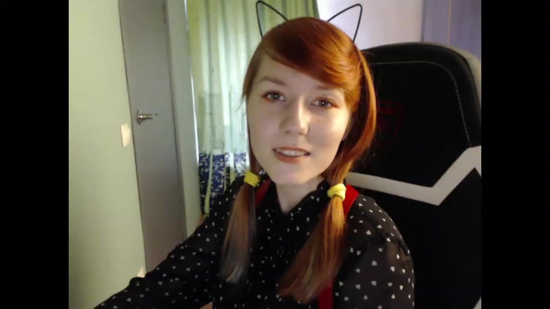 Gallery image thumbnail from NikiFoks18's myfreecams stream on, 08/27/2023, 09:07 image 15 of 20