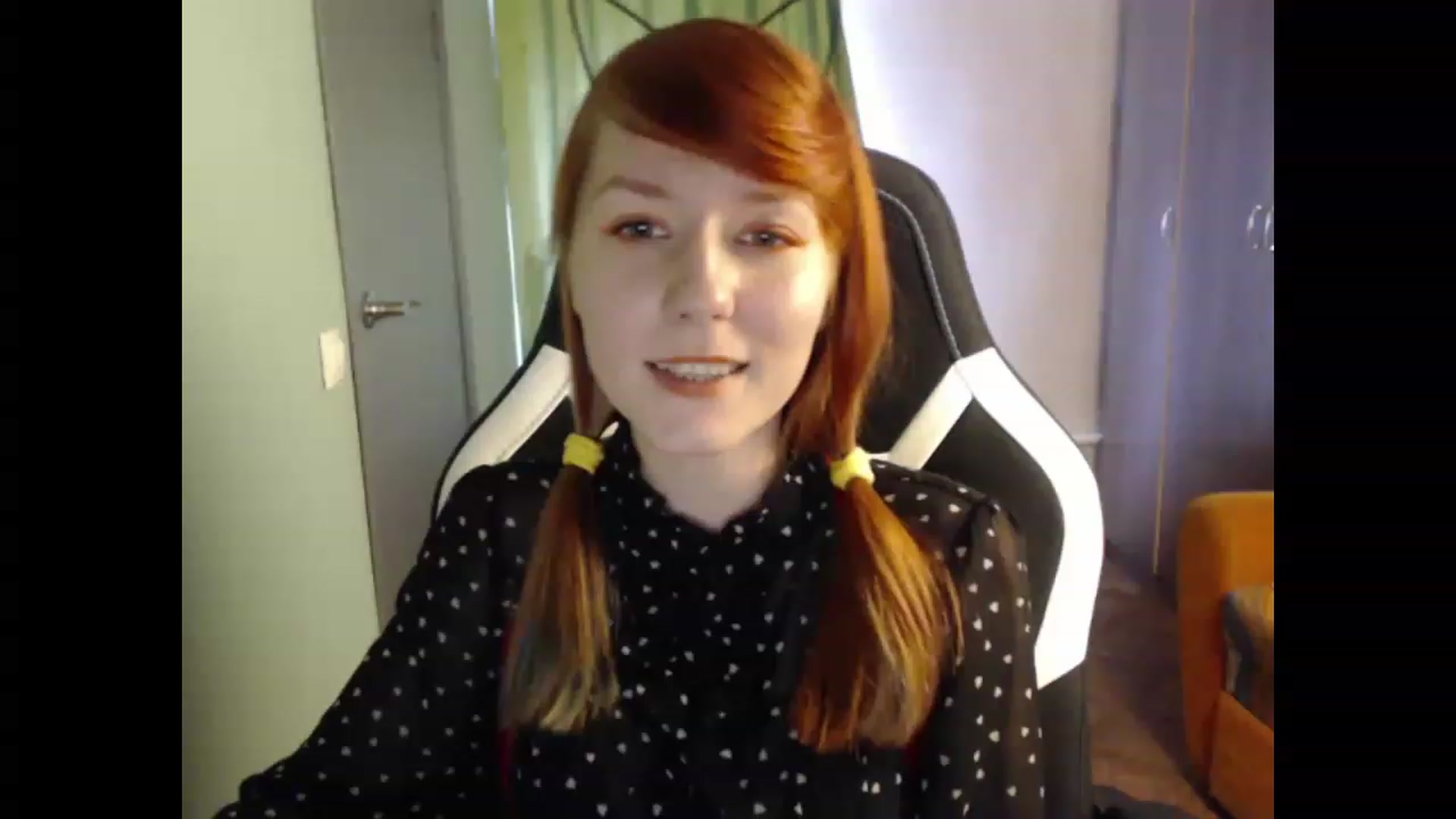 Gallery image thumbnail from NikiFoks18's myfreecams stream on, 08/27/2023, 09:07 image 12 of 20