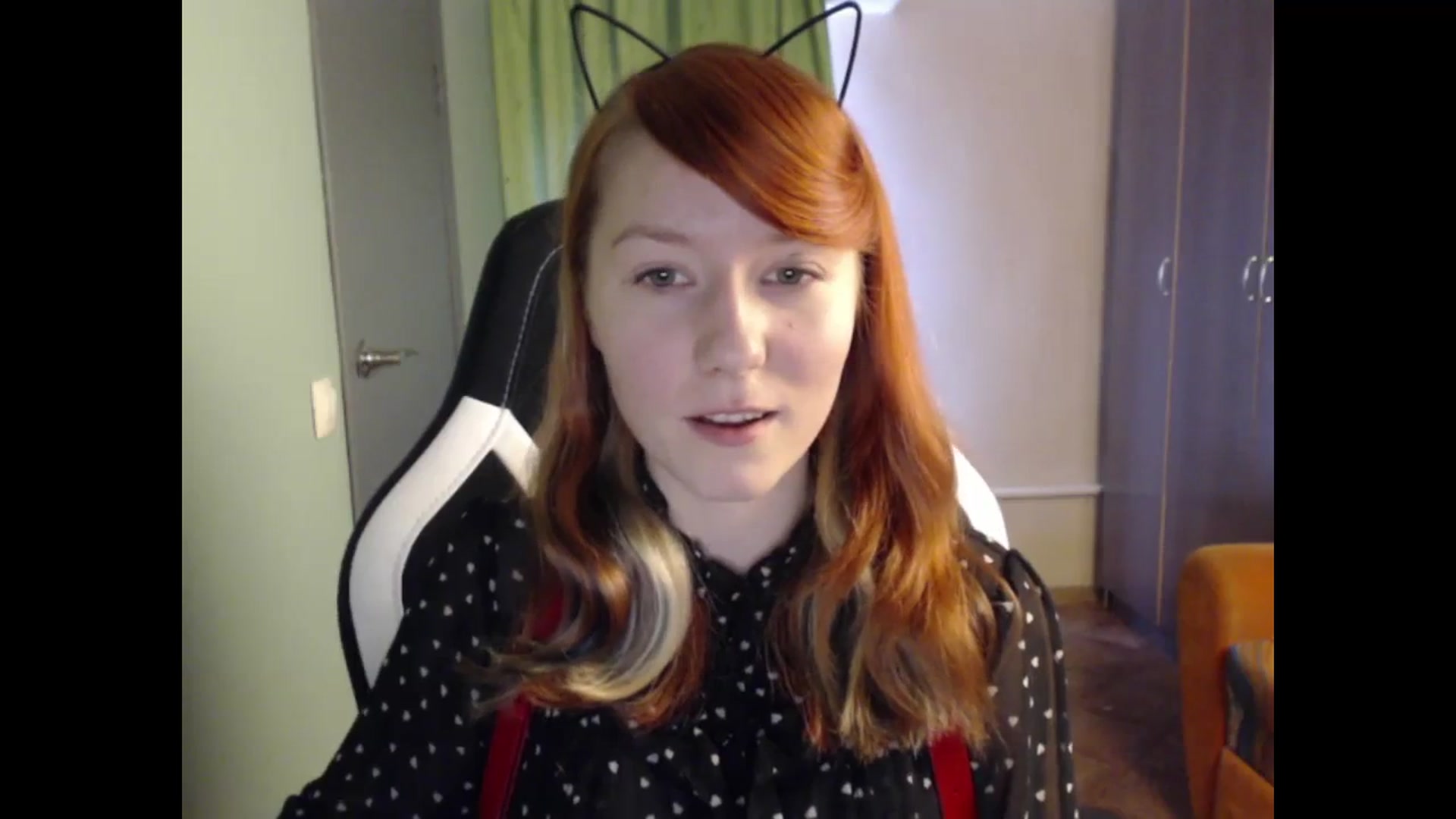 Gallery image thumbnail from NikiFoks18's myfreecams stream on, 08/28/2023, 06:33 image 13 of 20