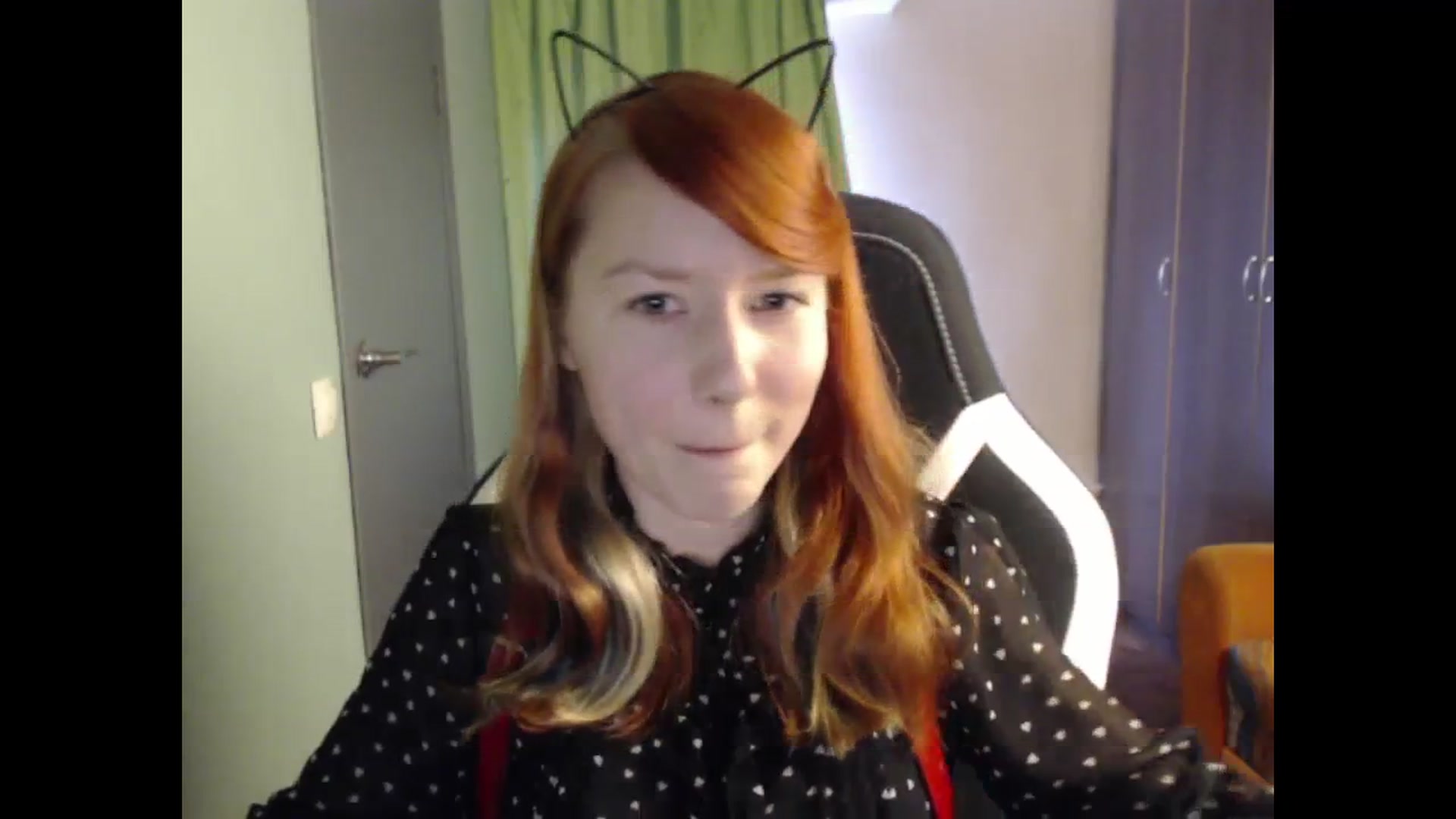 Gallery image thumbnail from NikiFoks18's myfreecams stream on, 08/28/2023, 06:33 image 14 of 20