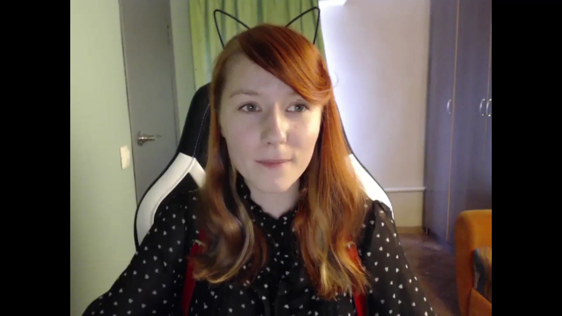 Gallery image thumbnail from NikiFoks18's myfreecams stream on, 08/28/2023, 08:22 image 13 of 20