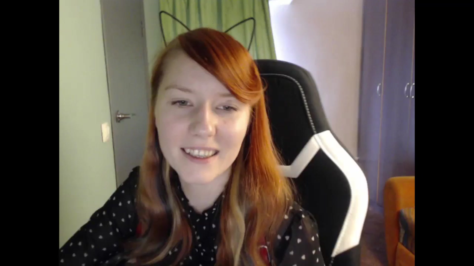 Gallery image thumbnail from NikiFoks18's myfreecams stream on, 08/28/2023, 08:22 image 20 of 20