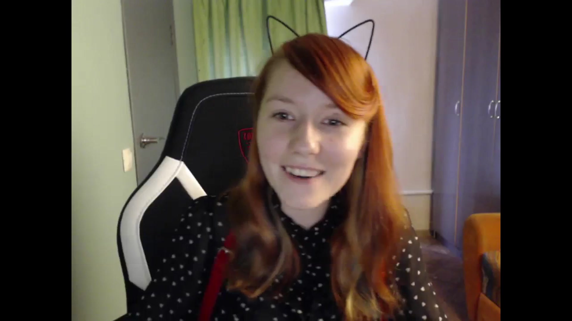 Gallery image thumbnail from NikiFoks18's myfreecams stream on, 08/28/2023, 08:22 image 14 of 20