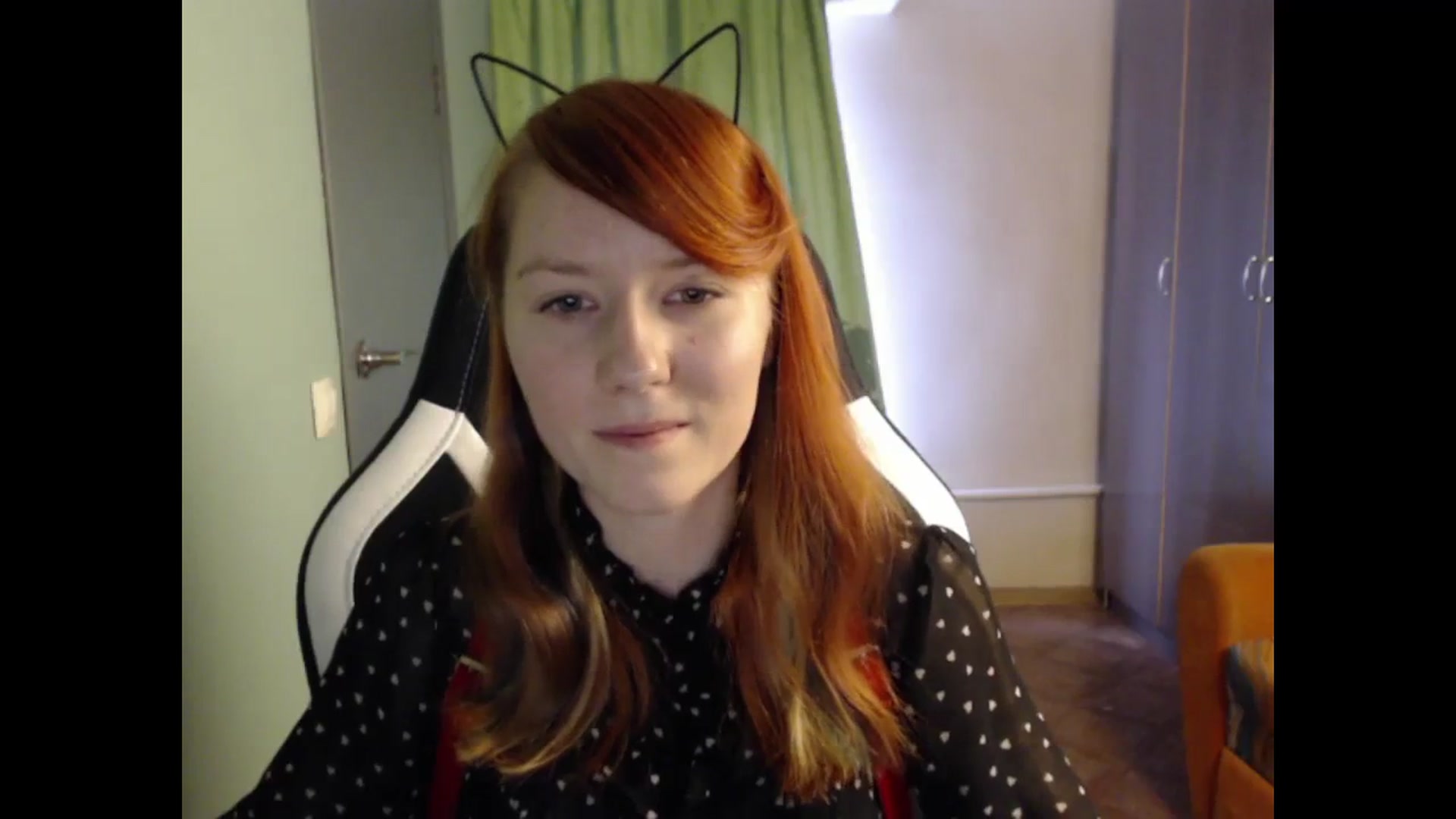 Gallery image thumbnail from NikiFoks18's myfreecams stream on, 08/28/2023, 08:22 image 12 of 20