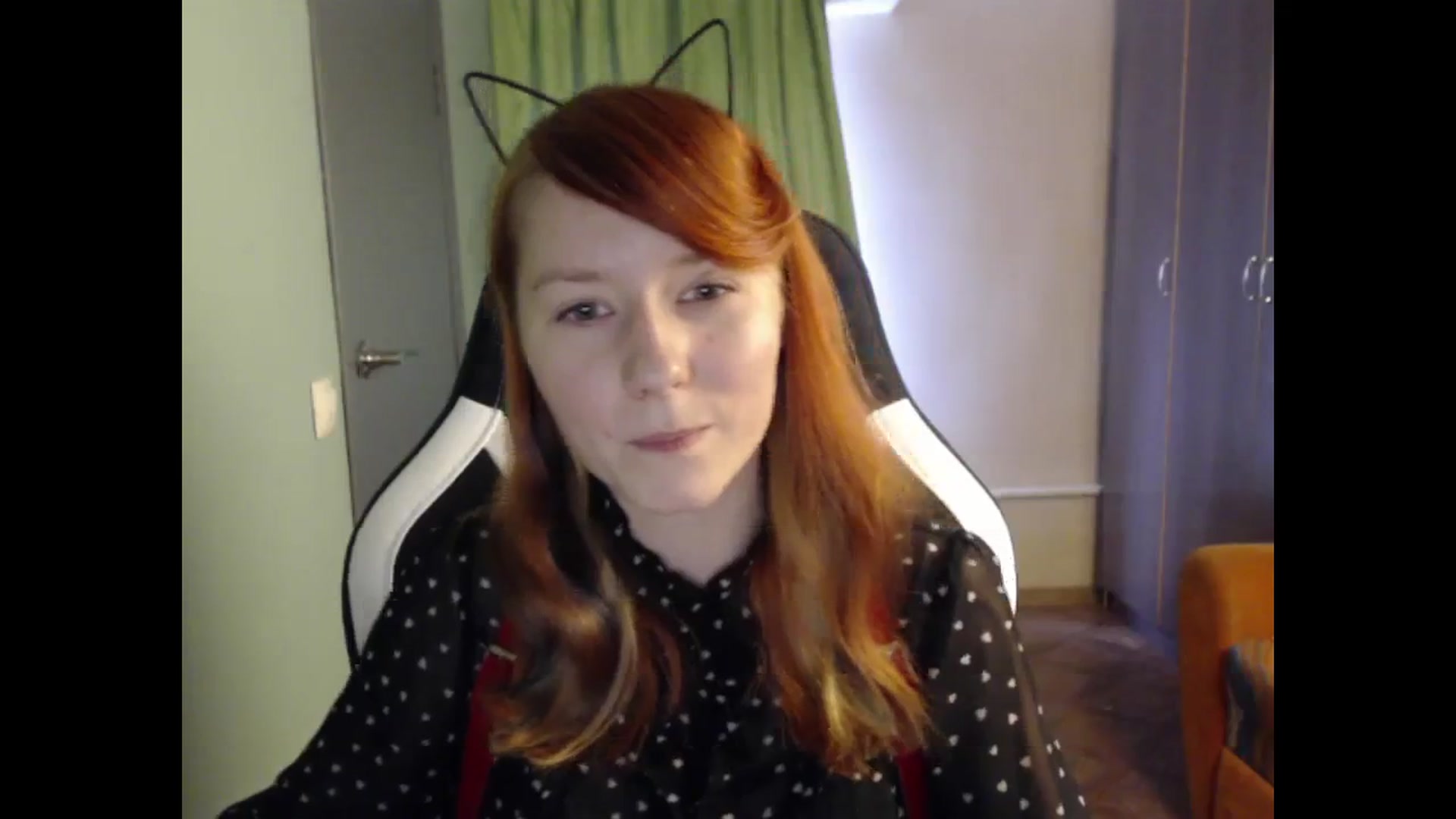 Gallery image thumbnail from NikiFoks18's myfreecams stream on, 08/28/2023, 08:22 image 7 of 20