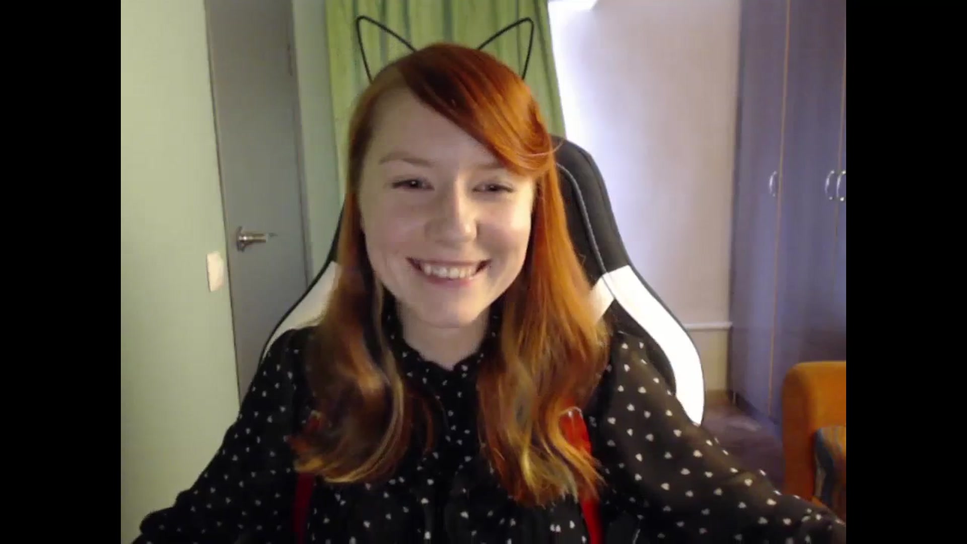 Gallery image thumbnail from NikiFoks18's myfreecams stream on, 08/28/2023, 08:22 image 3 of 20