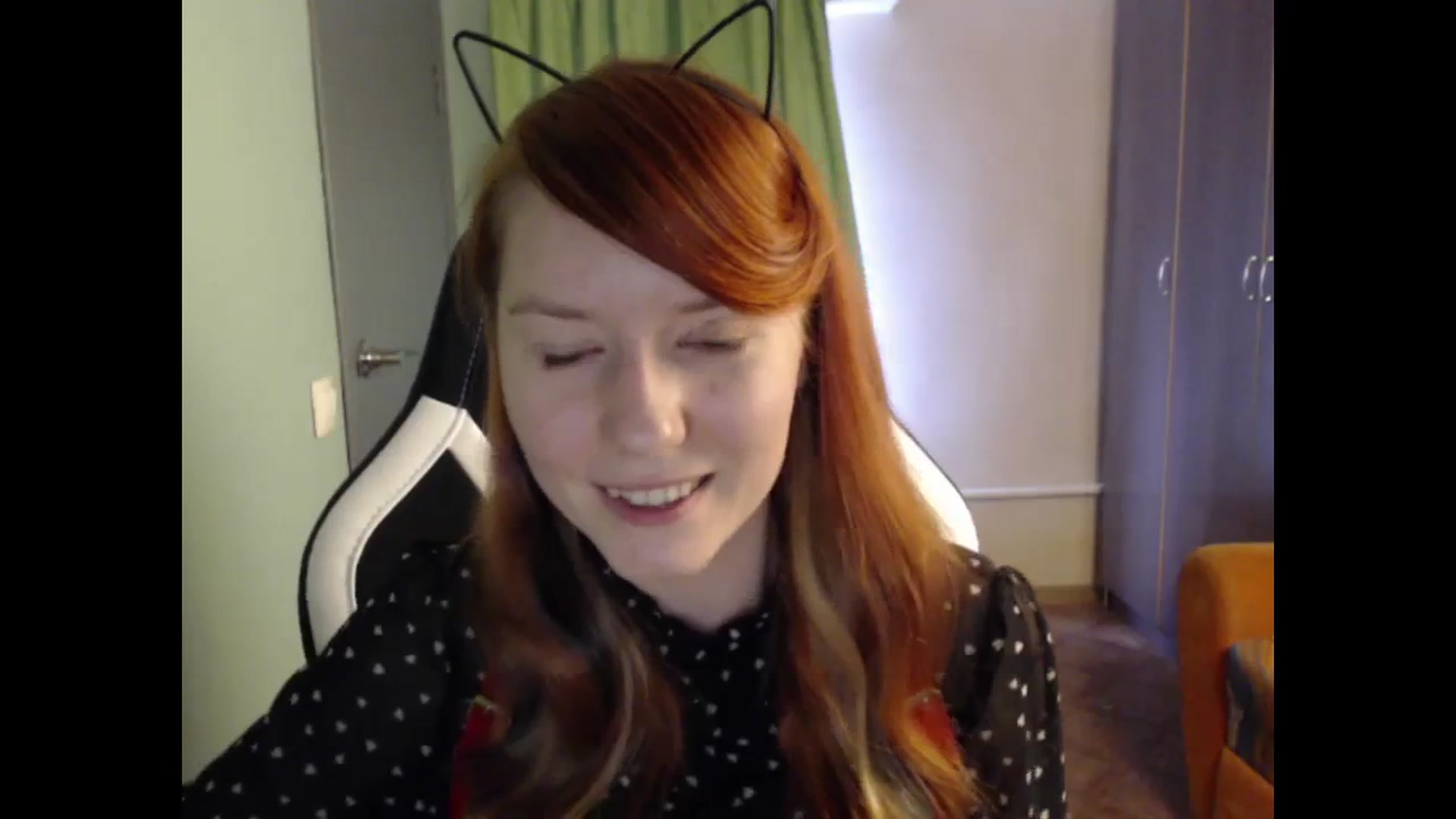 Gallery image thumbnail from NikiFoks18's myfreecams stream on, 08/28/2023, 08:22 image 18 of 20