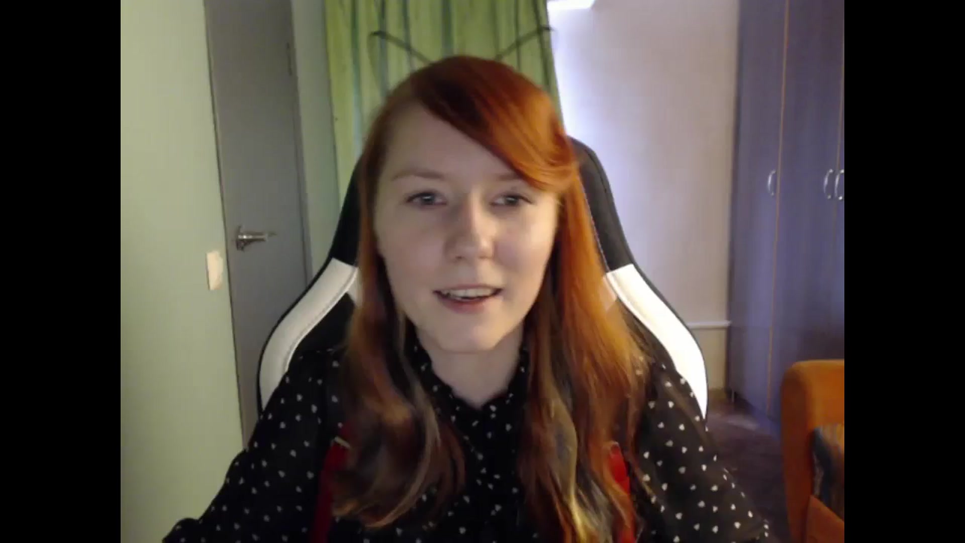 Gallery image thumbnail from NikiFoks18's myfreecams stream on, 08/28/2023, 08:22 image 16 of 20