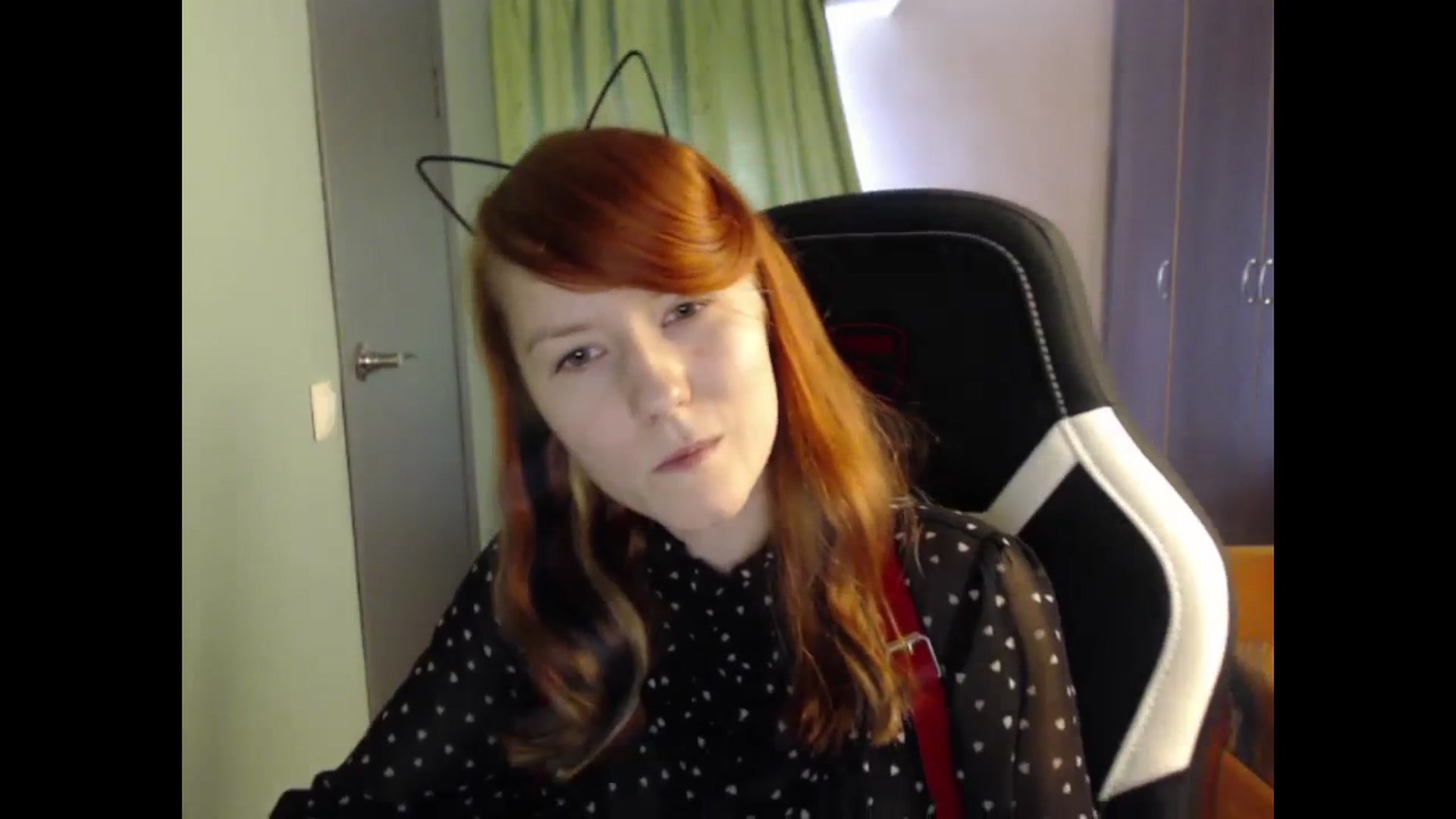 Gallery image thumbnail from NikiFoks18's myfreecams stream on, 08/28/2023, 09:22 image 8 of 20
