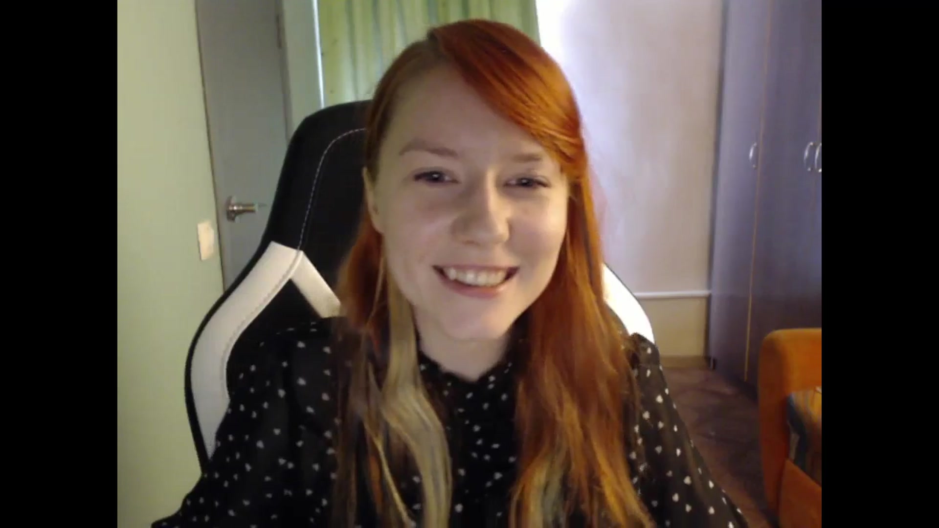 Gallery image thumbnail from NikiFoks18's myfreecams stream on, 08/29/2023, 07:15 image 5 of 20