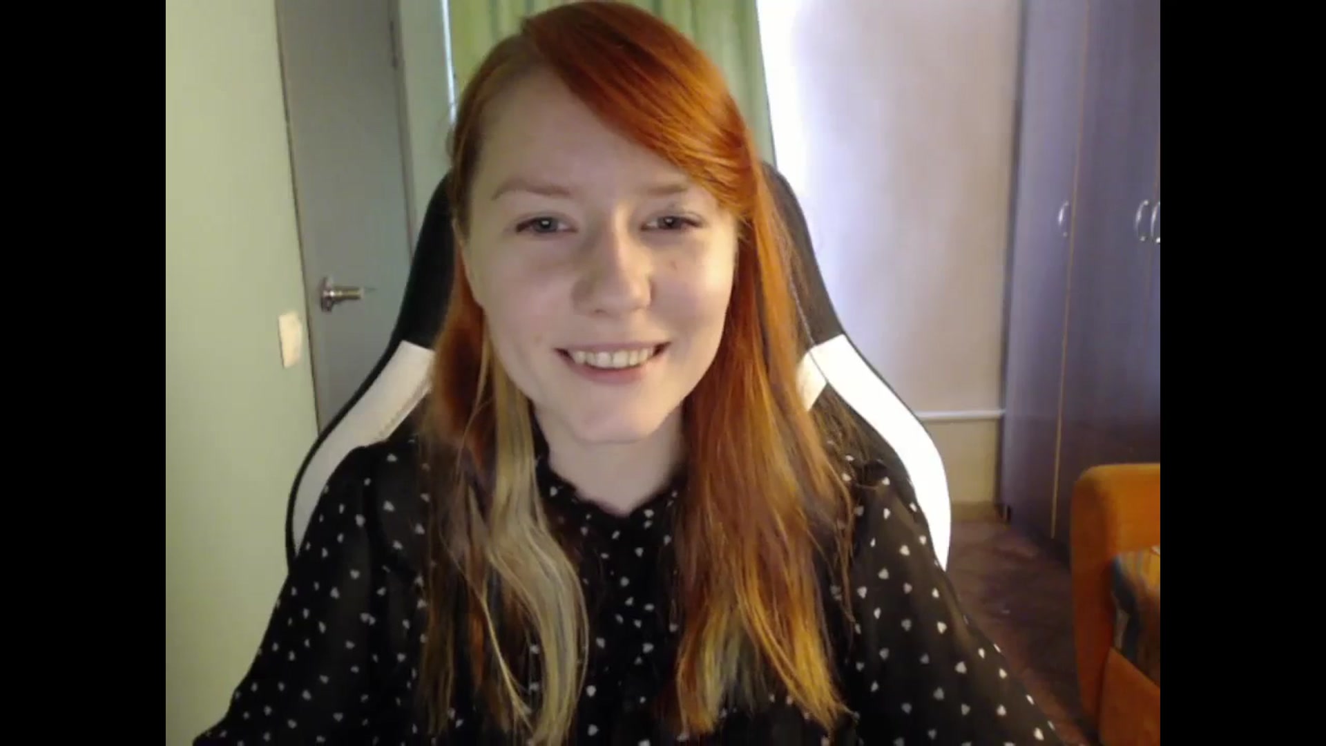 Gallery image thumbnail from NikiFoks18's myfreecams stream on, 08/29/2023, 07:15 image 8 of 20