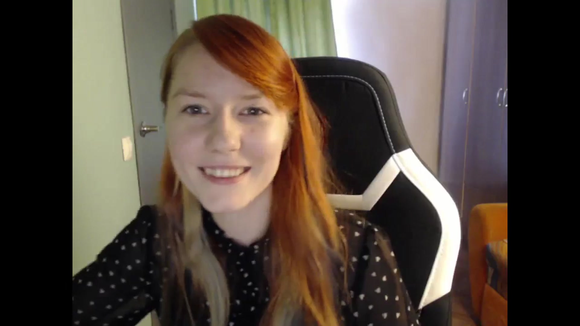 Gallery image thumbnail from NikiFoks18's myfreecams stream on, 08/29/2023, 07:15 image 12 of 20
