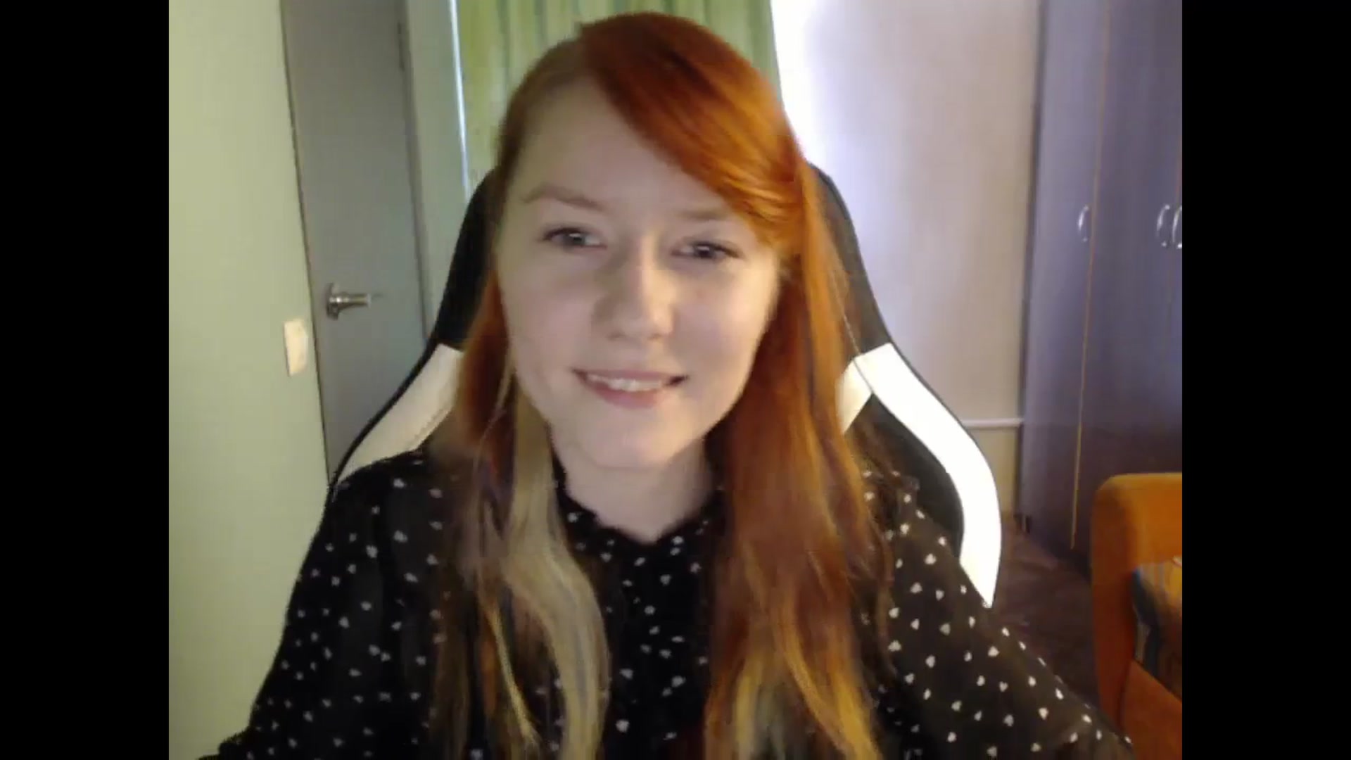 Gallery image thumbnail from NikiFoks18's myfreecams stream on, 08/29/2023, 07:15 image 9 of 20