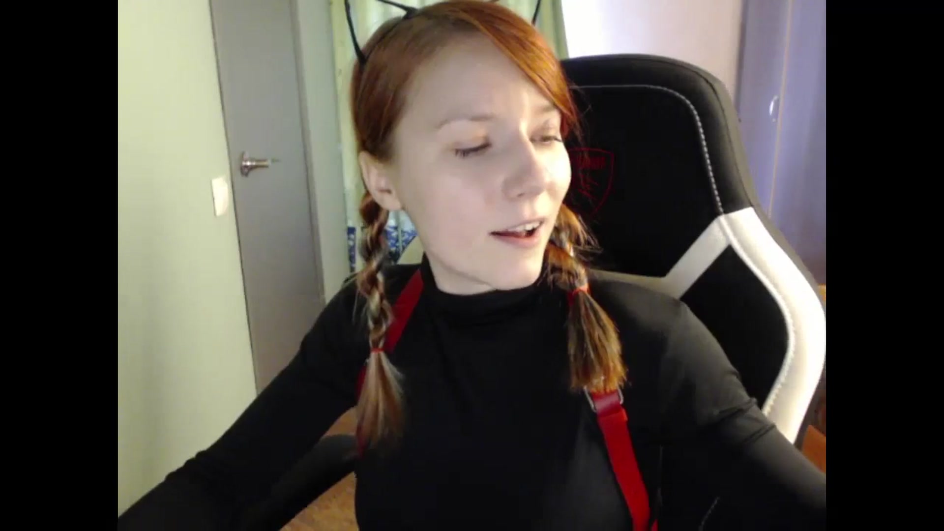 Gallery image thumbnail from NikiFoks18's myfreecams stream on, 09/02/2023, 09:07 image 11 of 20