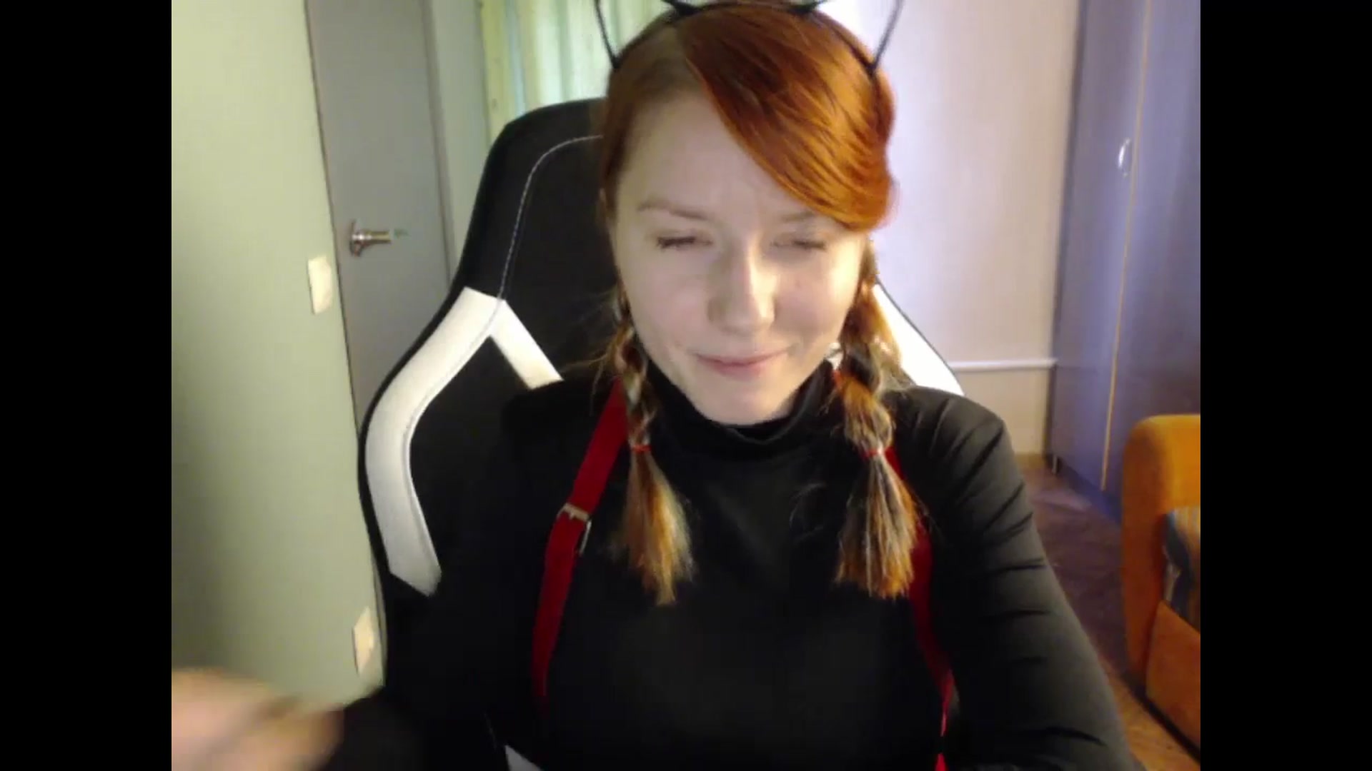 Gallery image thumbnail from NikiFoks18's myfreecams stream on, 09/02/2023, 09:07 image 10 of 20
