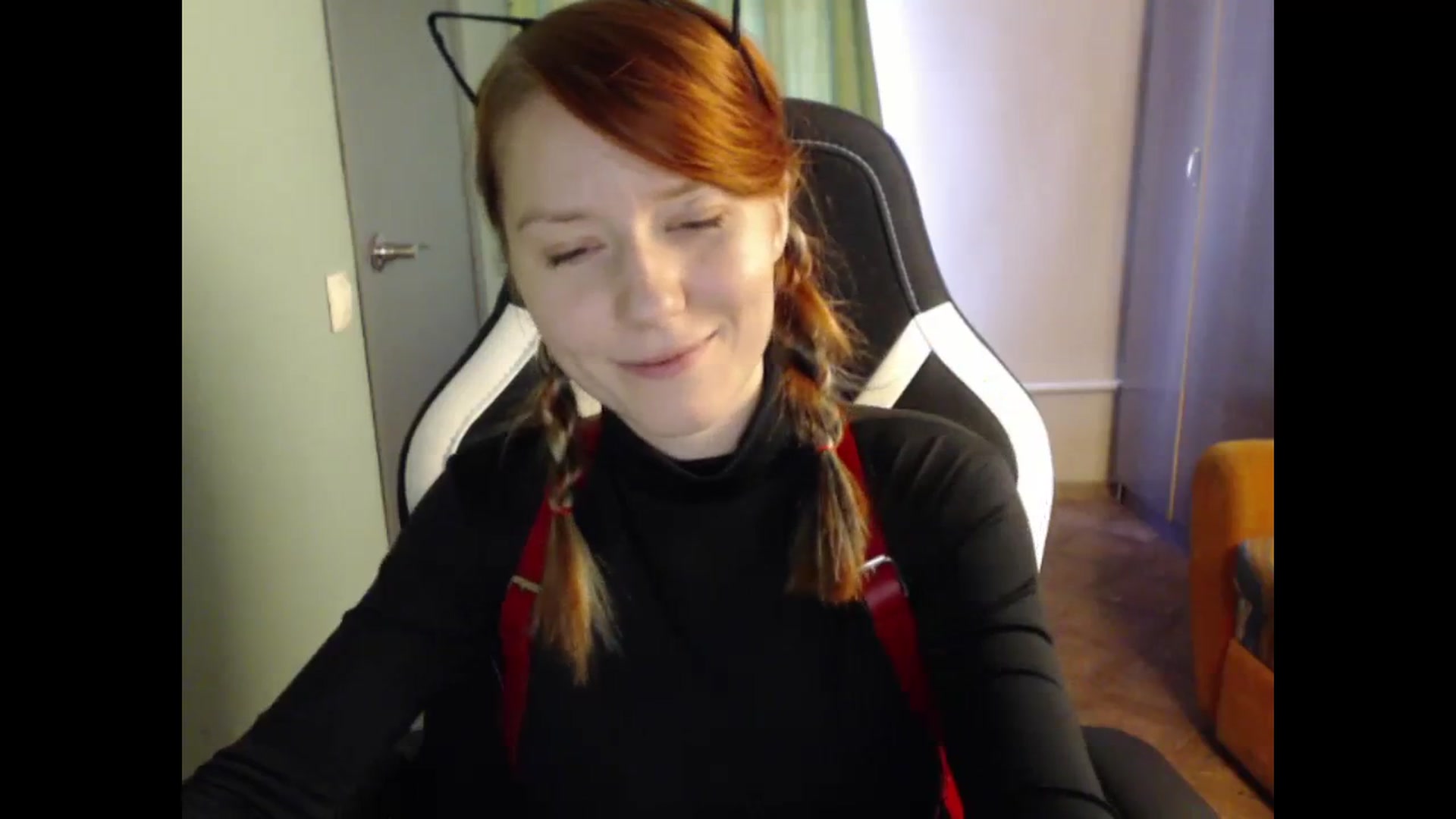 Gallery image thumbnail from NikiFoks18's myfreecams stream on, 09/02/2023, 09:07 image 9 of 20