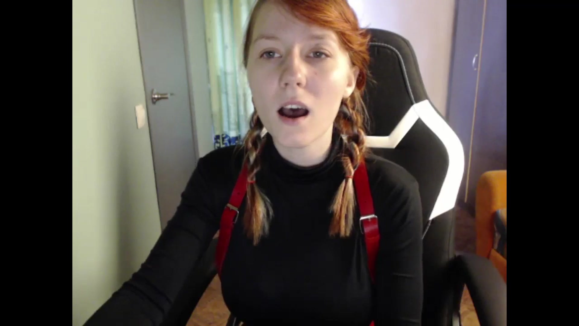 Gallery image thumbnail from NikiFoks18's myfreecams stream on, 09/03/2023, 05:11 image 16 of 20