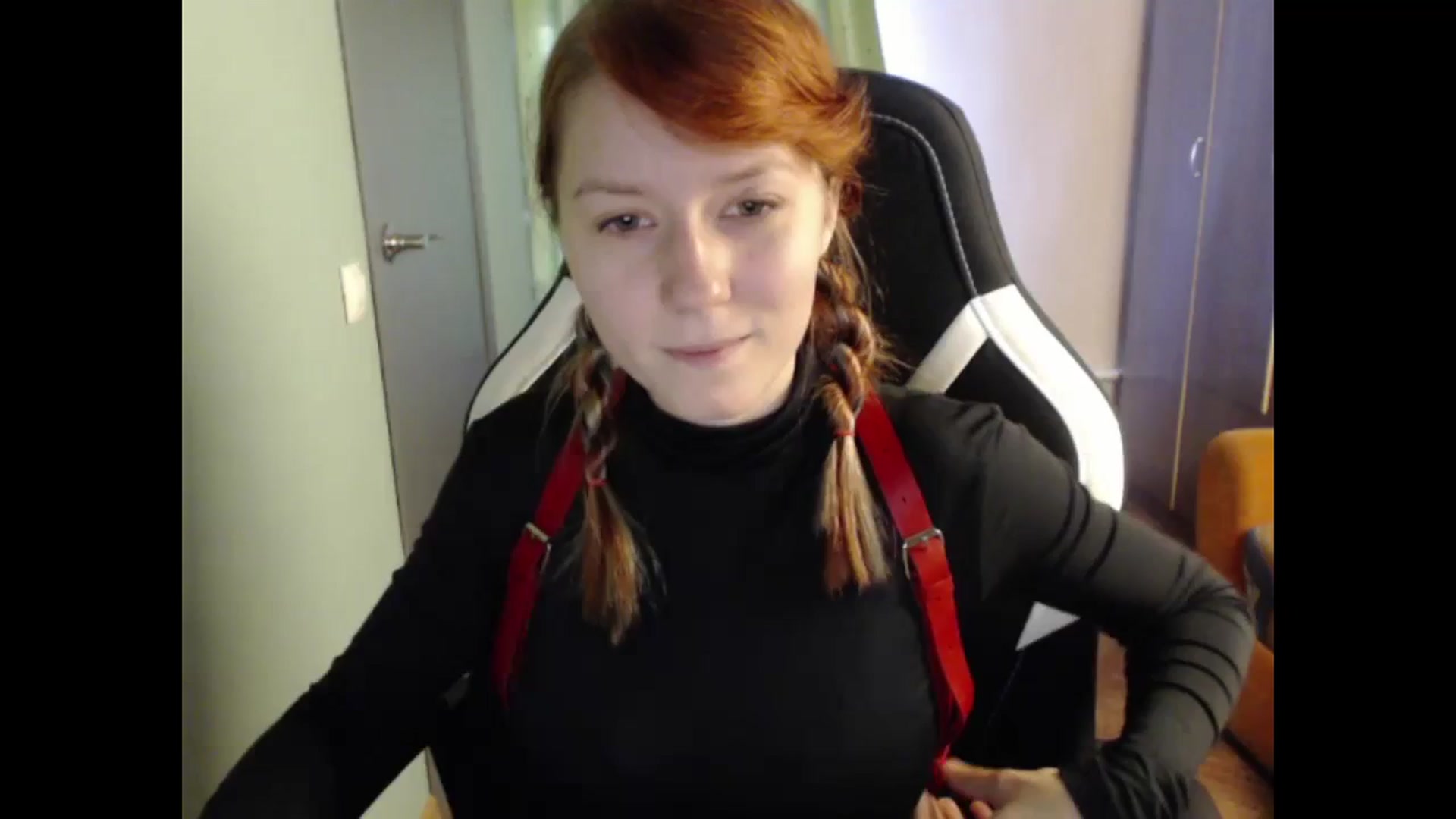 Gallery image thumbnail from NikiFoks18's myfreecams stream on, 09/03/2023, 05:11 image 6 of 20