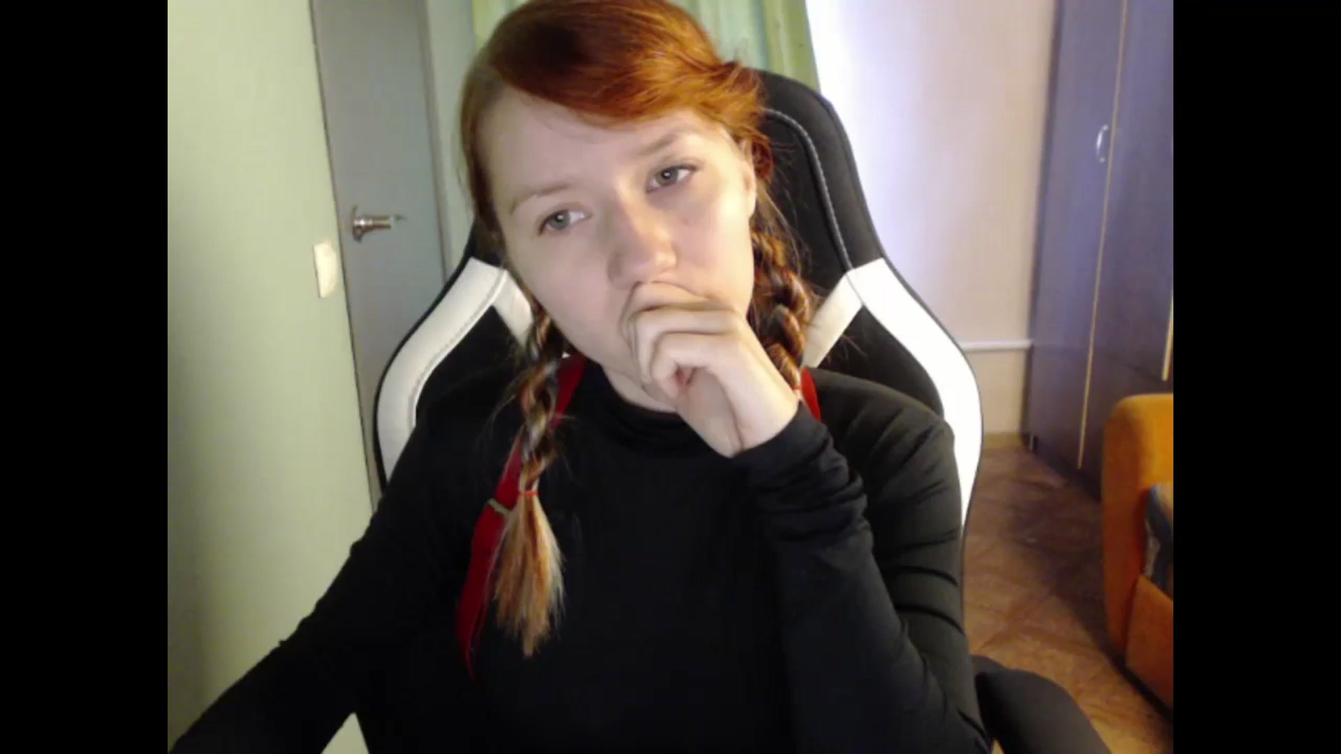 Gallery image thumbnail from NikiFoks18's myfreecams stream on, 09/03/2023, 05:11 image 8 of 20