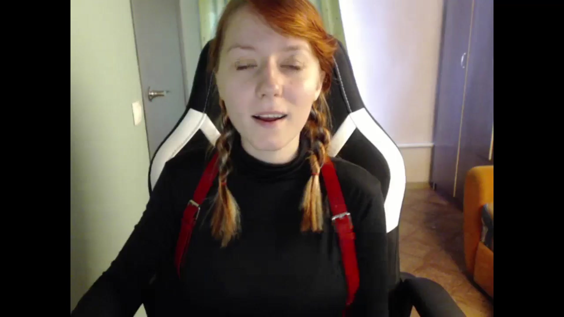 Gallery image thumbnail from NikiFoks18's myfreecams stream on, 09/03/2023, 05:11 image 13 of 20