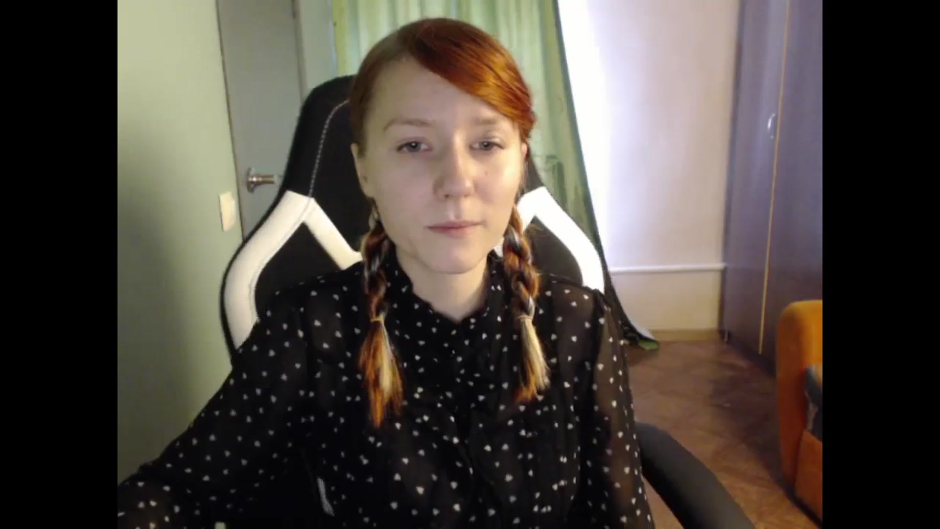 Gallery image thumbnail from NikiFoks18's myfreecams stream on, 09/10/2023, 08:30 image 12 of 20
