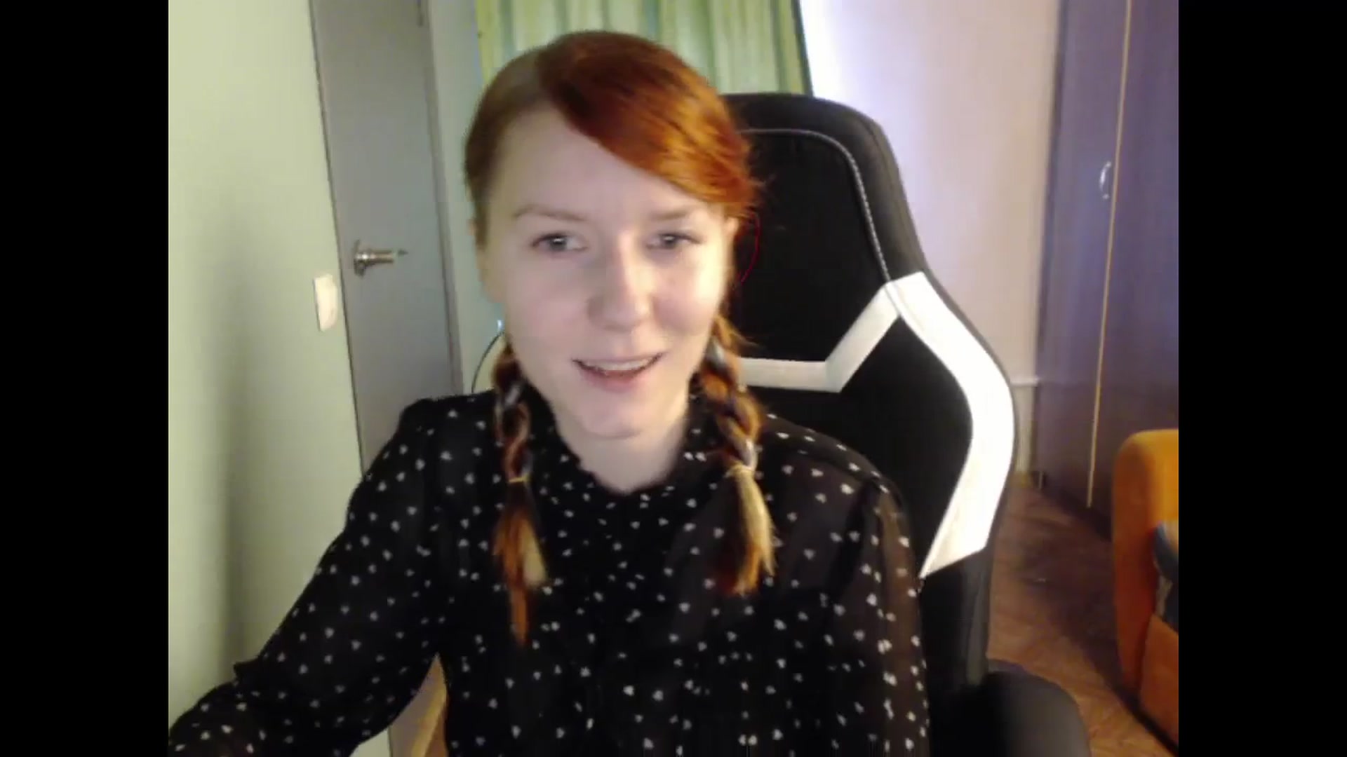 Gallery image thumbnail from NikiFoks18's myfreecams stream on, 09/10/2023, 08:30 image 14 of 20