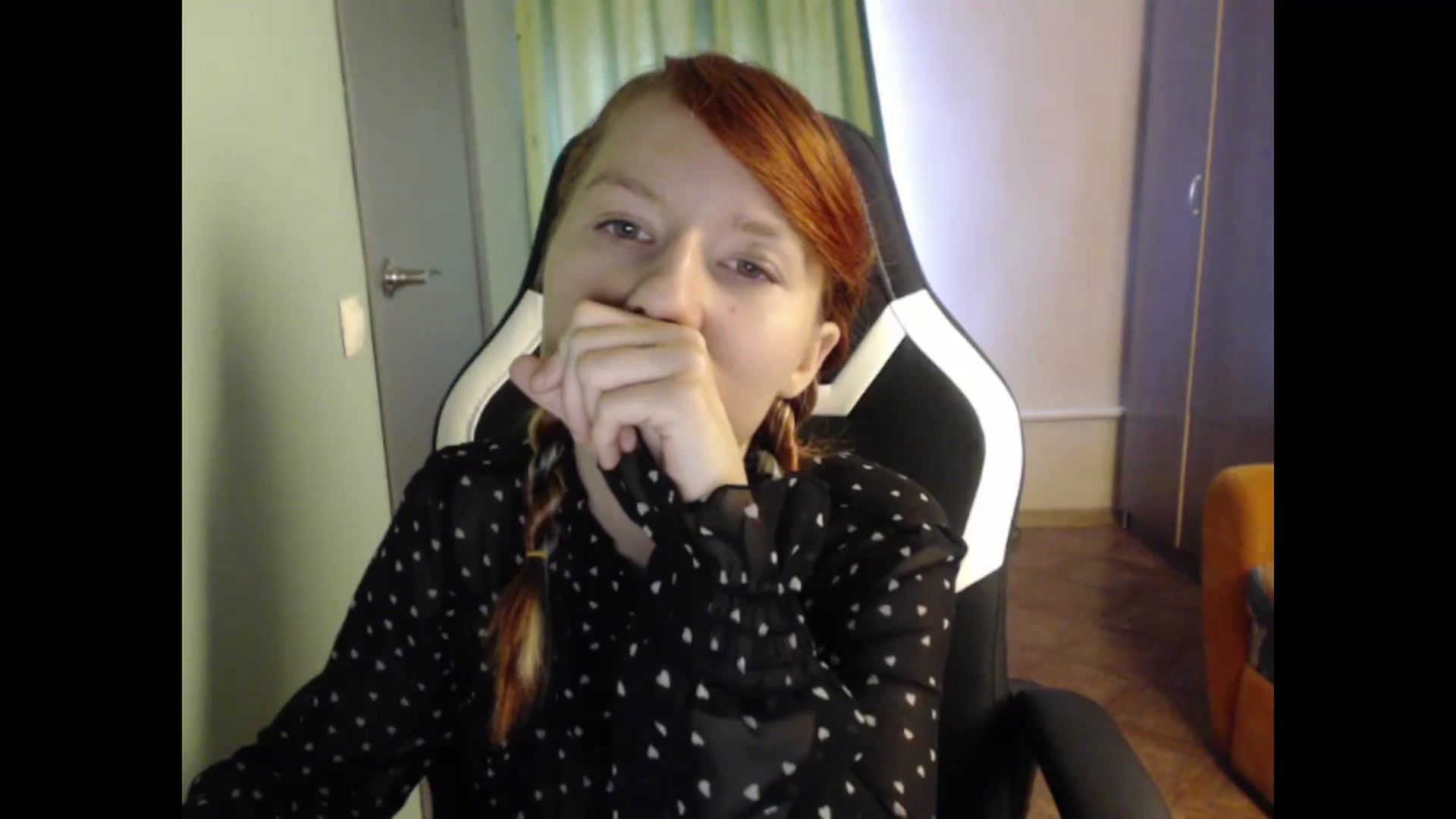 Gallery image thumbnail from NikiFoks18's myfreecams stream on, 09/10/2023, 08:30 image 10 of 20