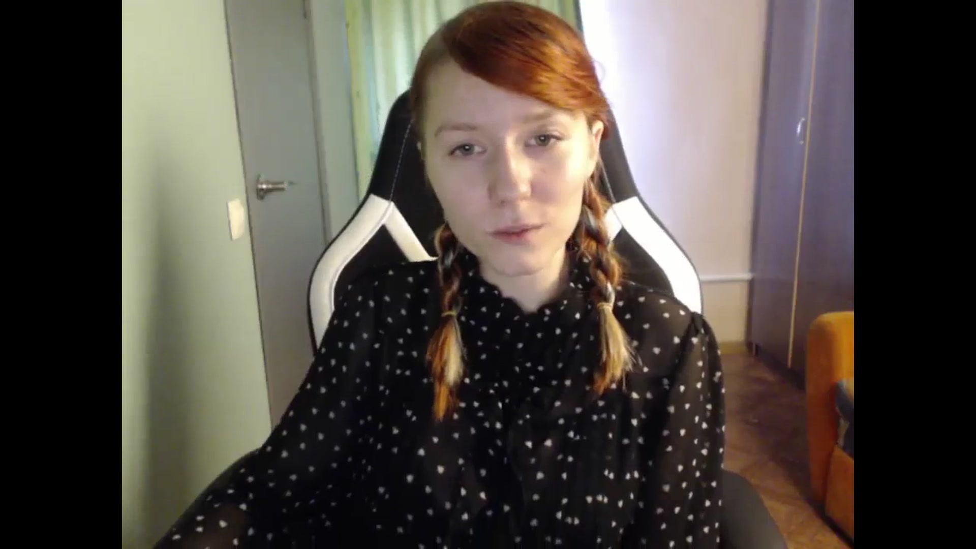 Gallery image thumbnail from NikiFoks18's myfreecams stream on, 09/10/2023, 08:30 image 20 of 20