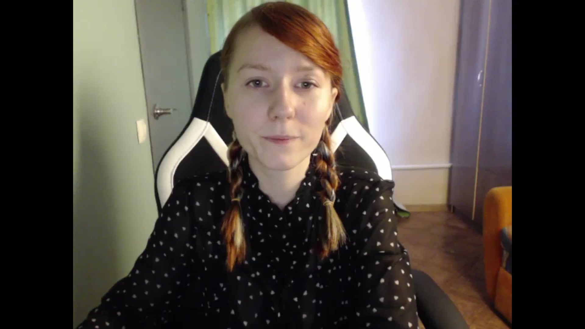 Gallery image thumbnail from NikiFoks18's myfreecams stream on, 09/10/2023, 08:30 image 18 of 20