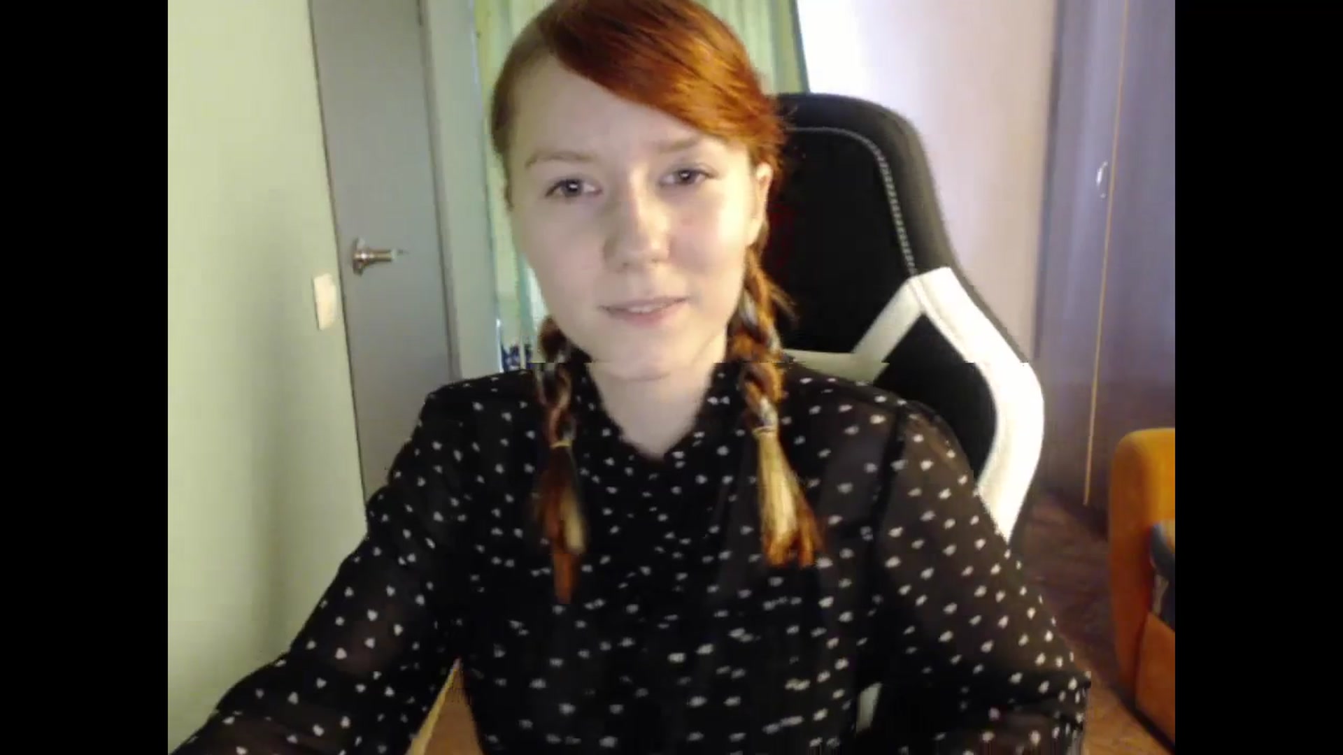 Gallery image thumbnail from NikiFoks18's myfreecams stream on, 09/10/2023, 08:30 image 8 of 20