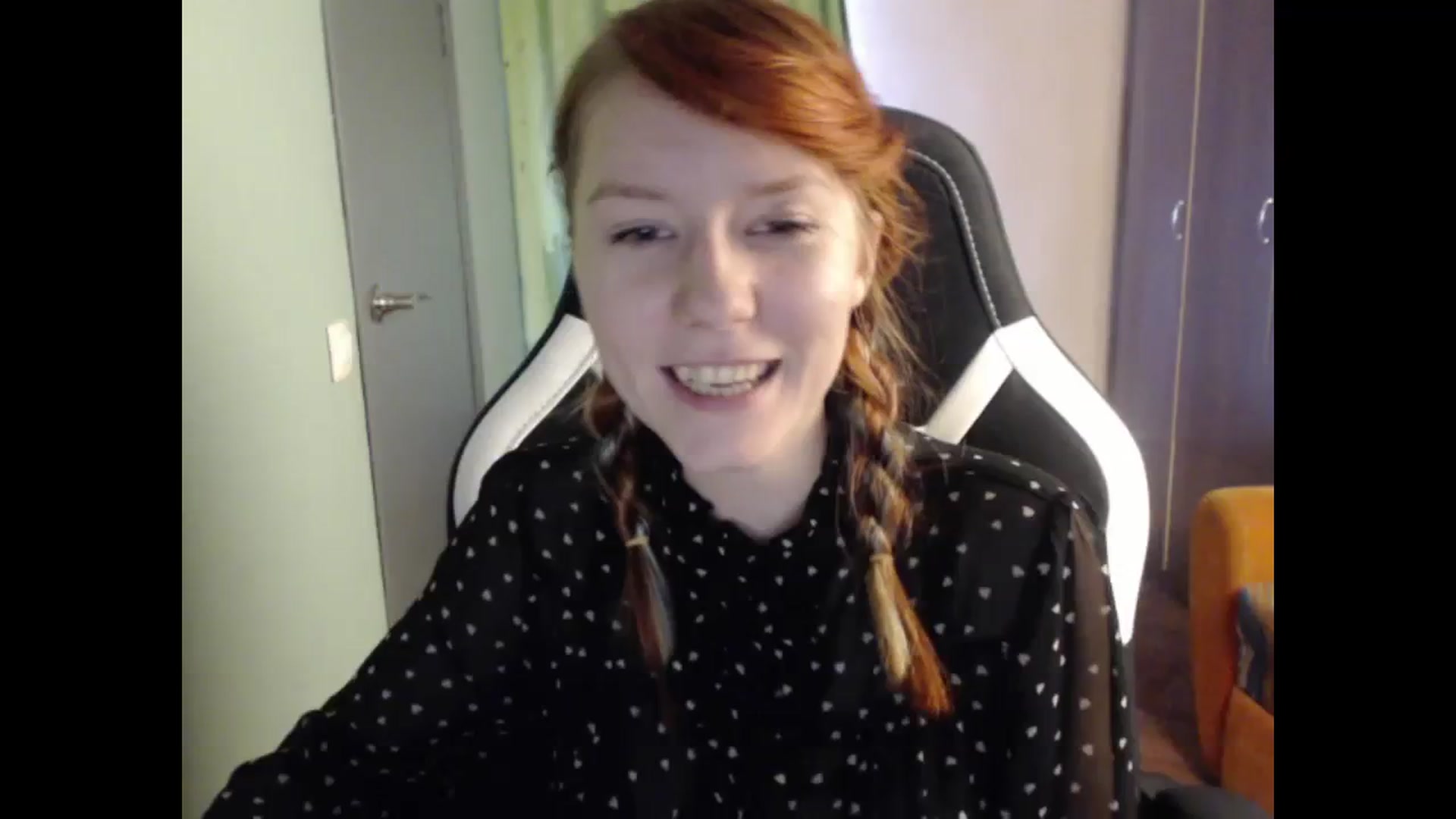 Gallery image thumbnail from NikiFoks18's myfreecams stream on, 09/11/2023, 07:02 image 7 of 20