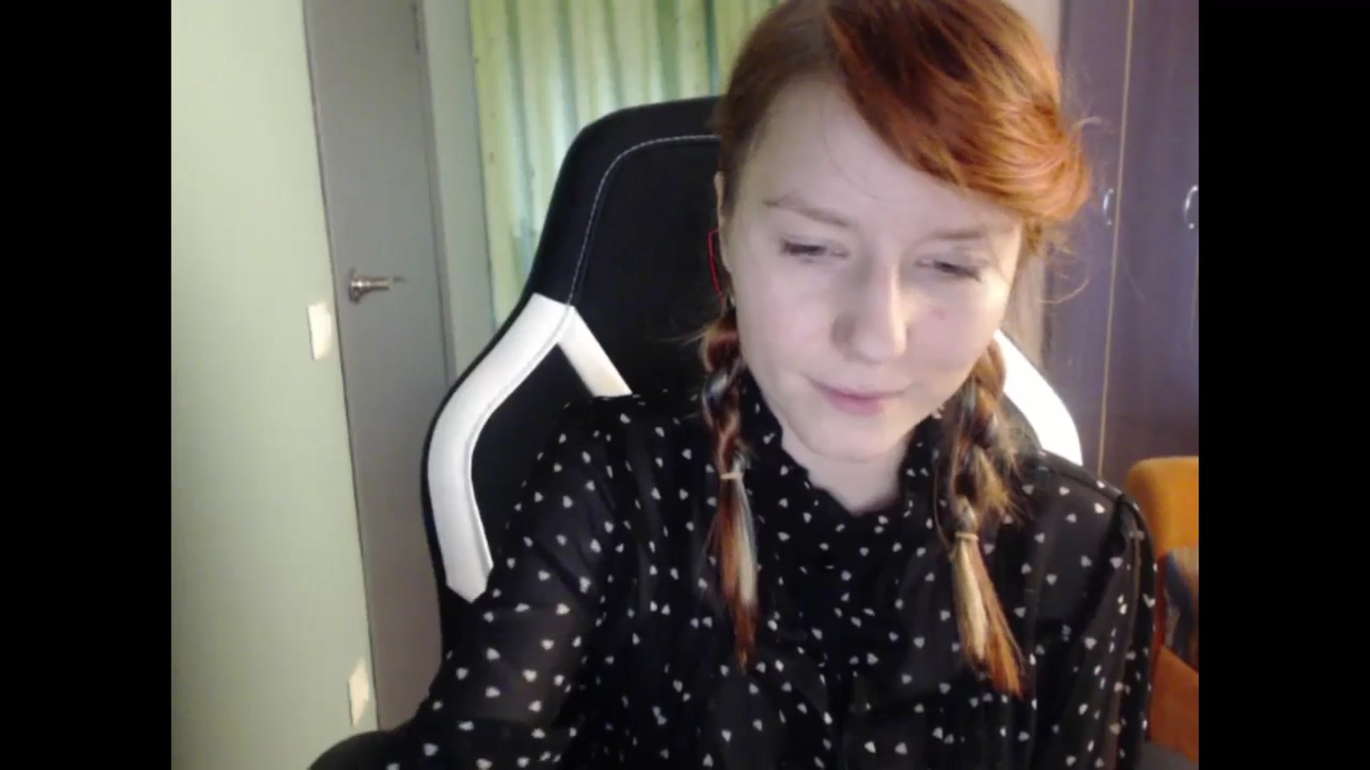Gallery image thumbnail from NikiFoks18's myfreecams stream on, 09/11/2023, 07:02 image 8 of 20