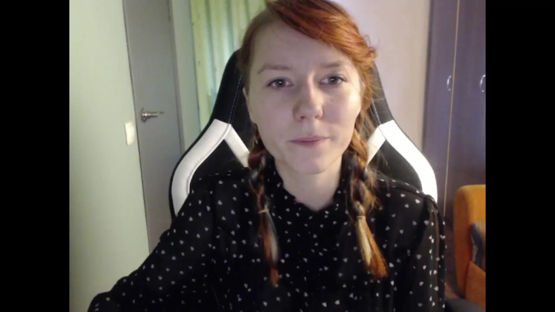 Gallery image thumbnail from NikiFoks18's myfreecams stream on, 09/11/2023, 07:02 image 15 of 20