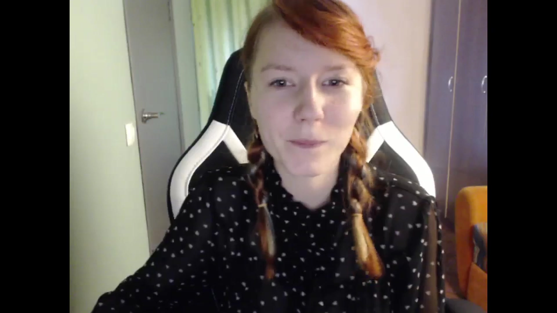 Gallery image thumbnail from NikiFoks18's myfreecams stream on, 09/11/2023, 07:02 image 3 of 20