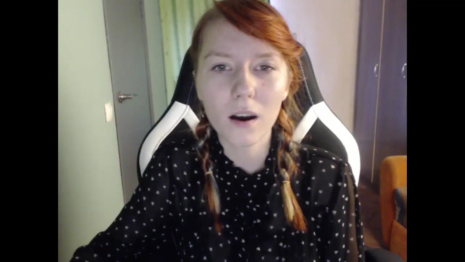 Gallery image thumbnail from NikiFoks18's myfreecams stream on, 09/11/2023, 07:02 image 9 of 20