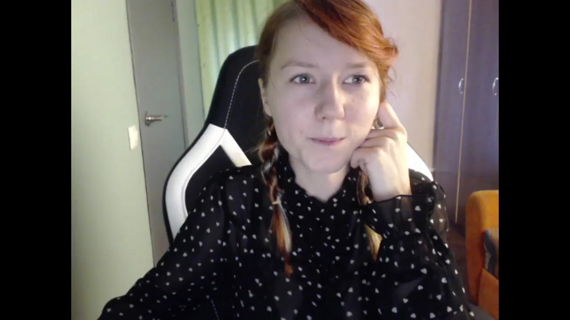 Gallery image thumbnail from NikiFoks18's myfreecams stream on, 09/11/2023, 07:02 image 1 of 20