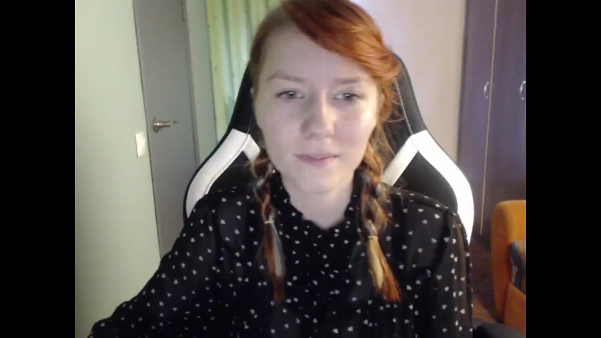Gallery image thumbnail from NikiFoks18's myfreecams stream on, 09/11/2023, 07:02 image 16 of 20