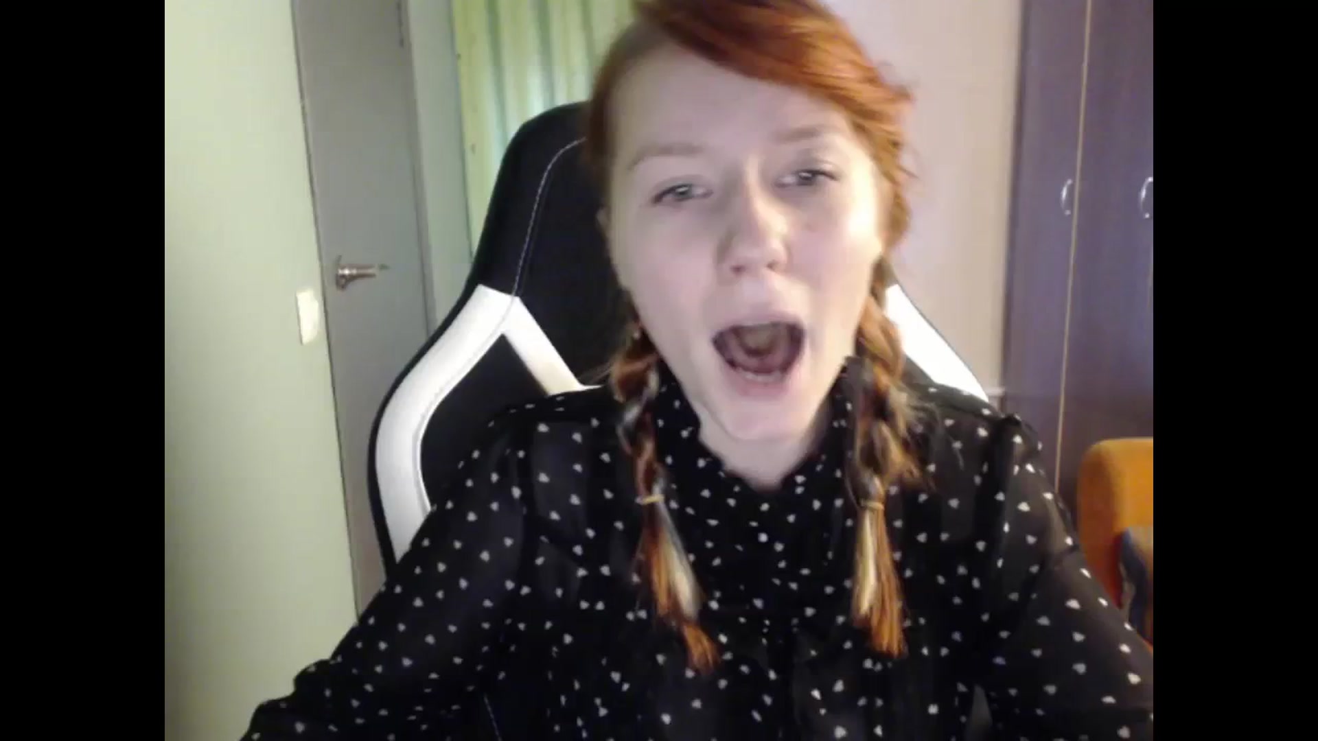 Gallery image thumbnail from NikiFoks18's myfreecams stream on, 09/11/2023, 07:32 image 1 of 20