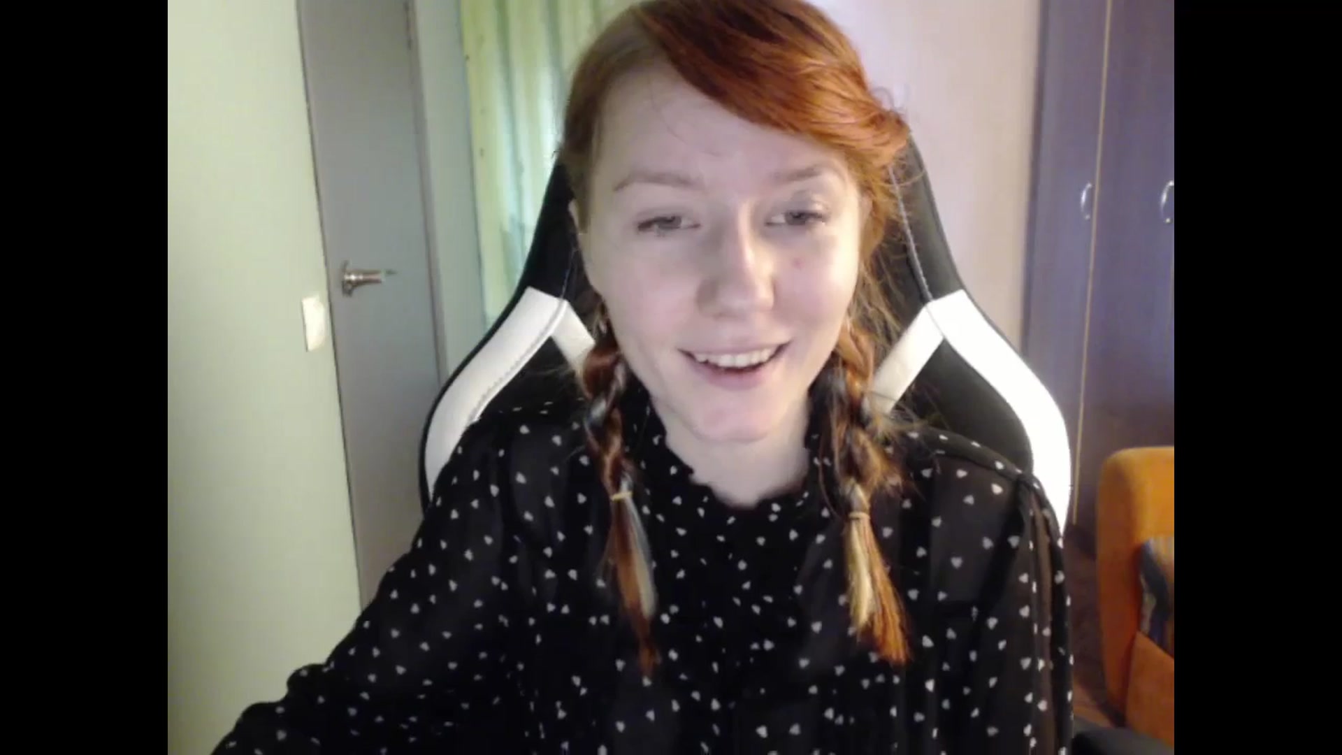 Gallery image thumbnail from NikiFoks18's myfreecams stream on, 09/11/2023, 07:32 image 10 of 20