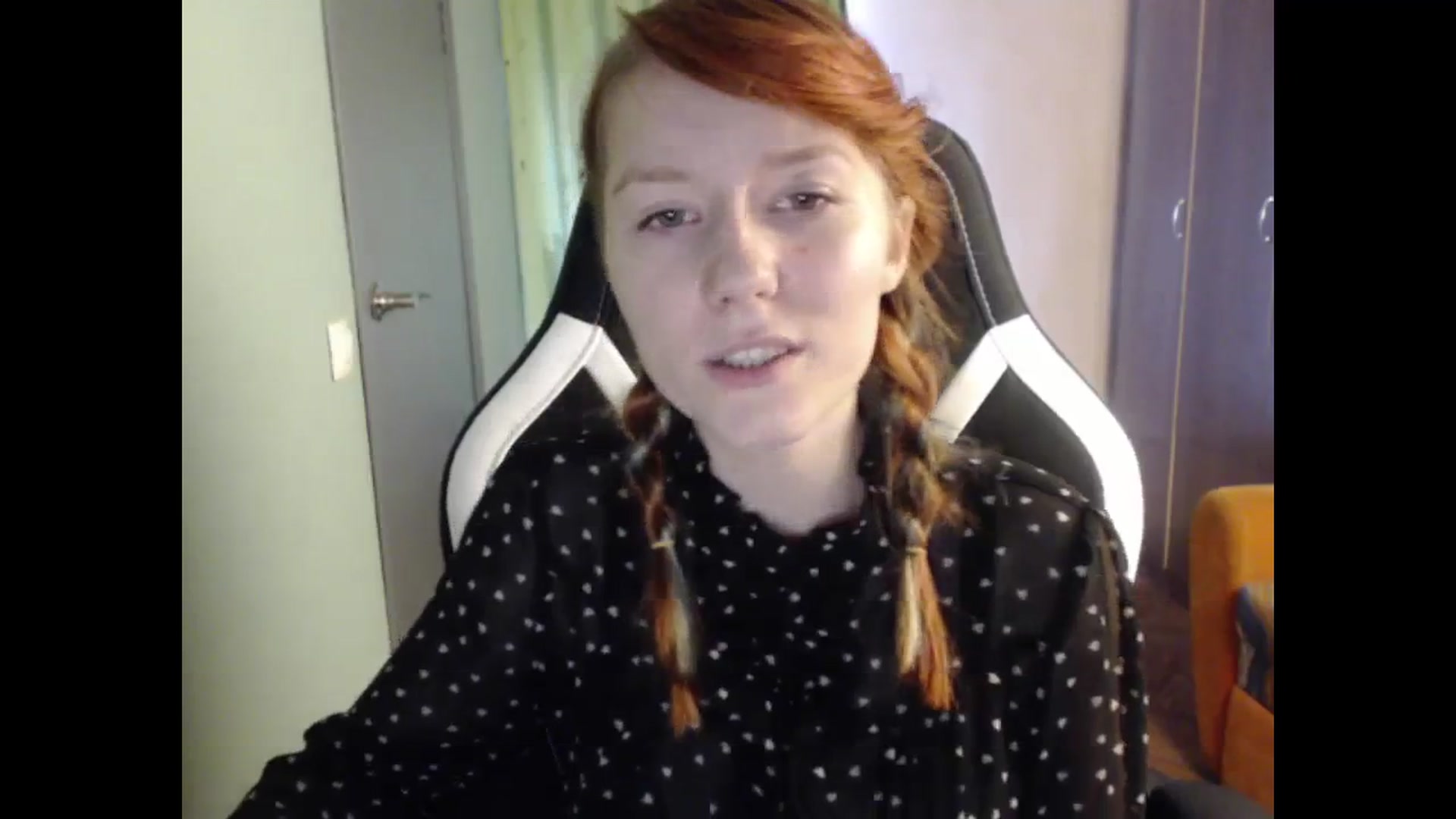 Gallery image thumbnail from NikiFoks18's myfreecams stream on, 09/11/2023, 07:32 image 9 of 20
