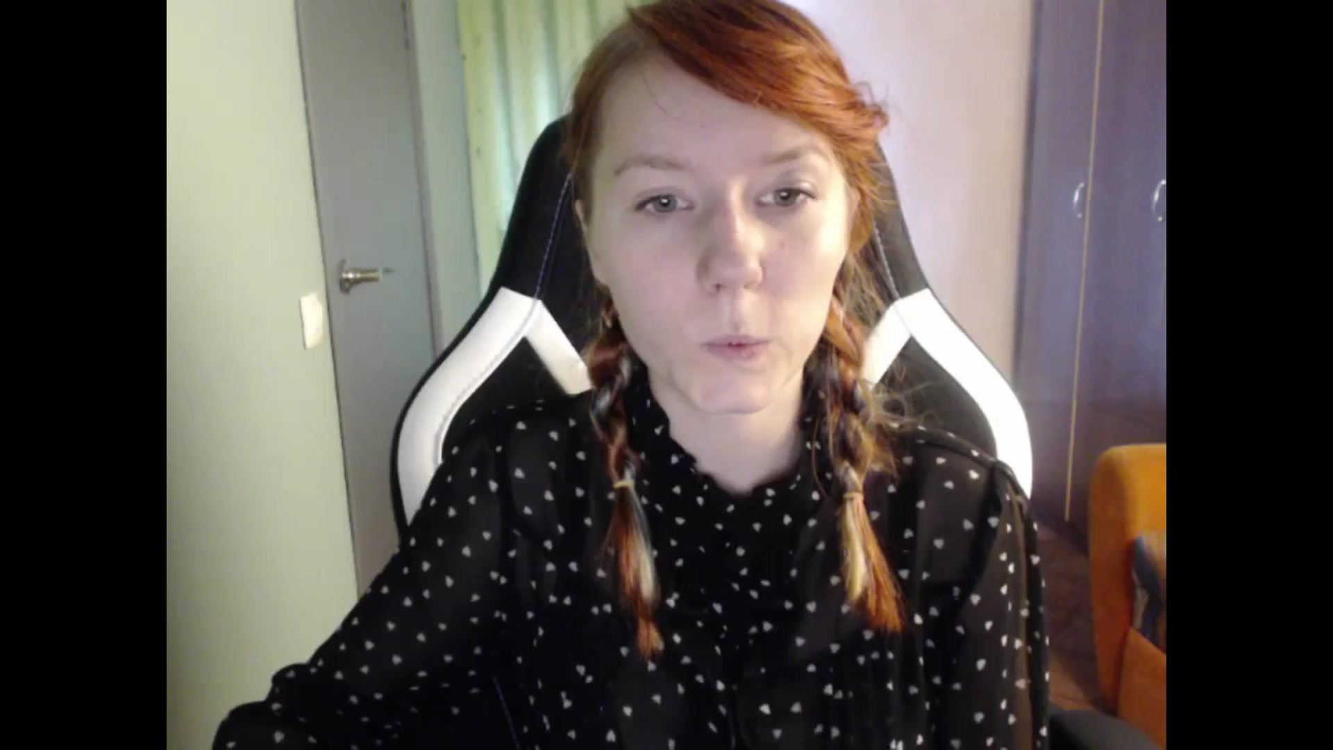 Gallery image thumbnail from NikiFoks18's myfreecams stream on, 09/11/2023, 07:32 image 17 of 20