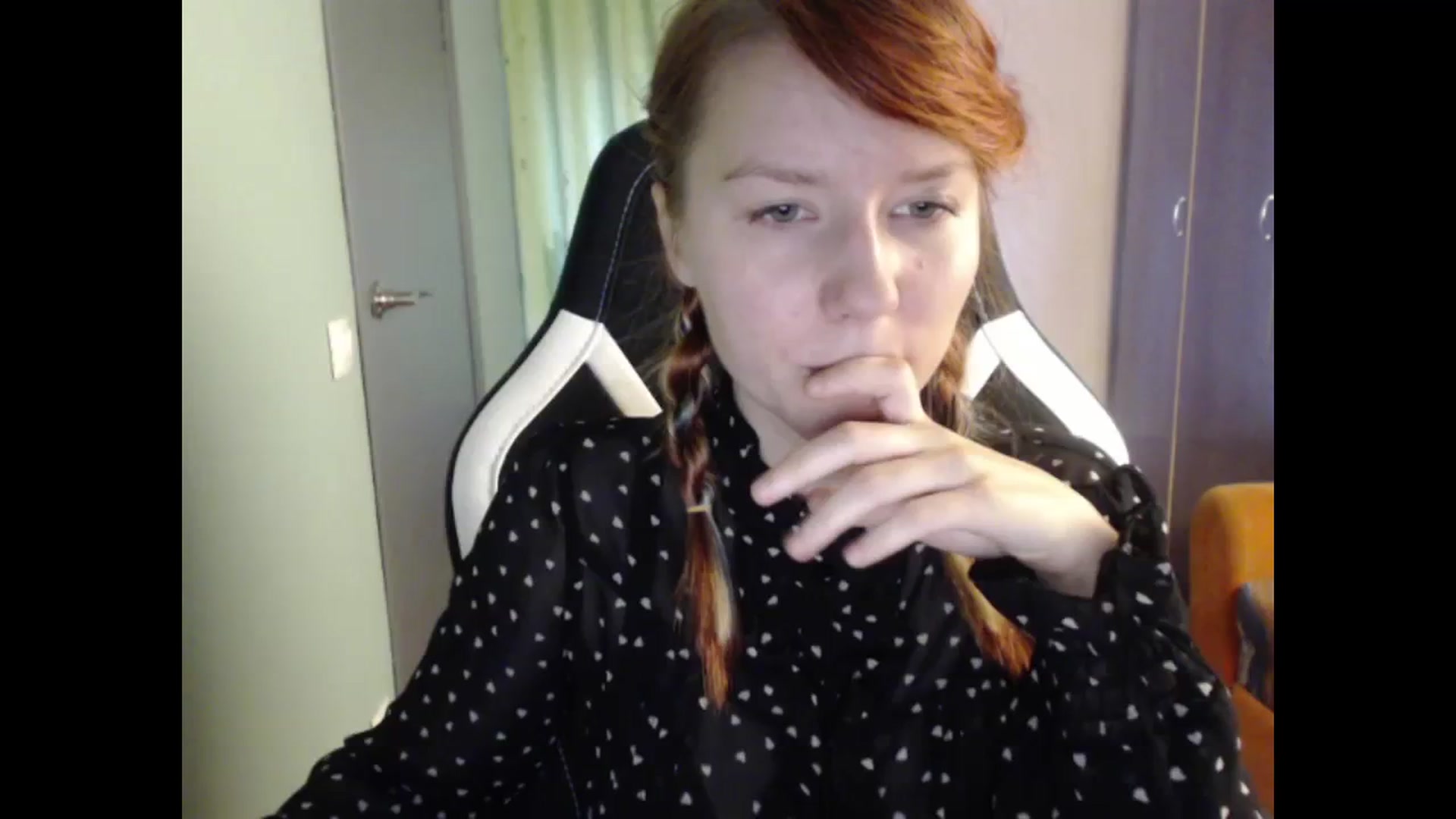 Gallery image thumbnail from NikiFoks18's myfreecams stream on, 09/11/2023, 08:54 image 14 of 20